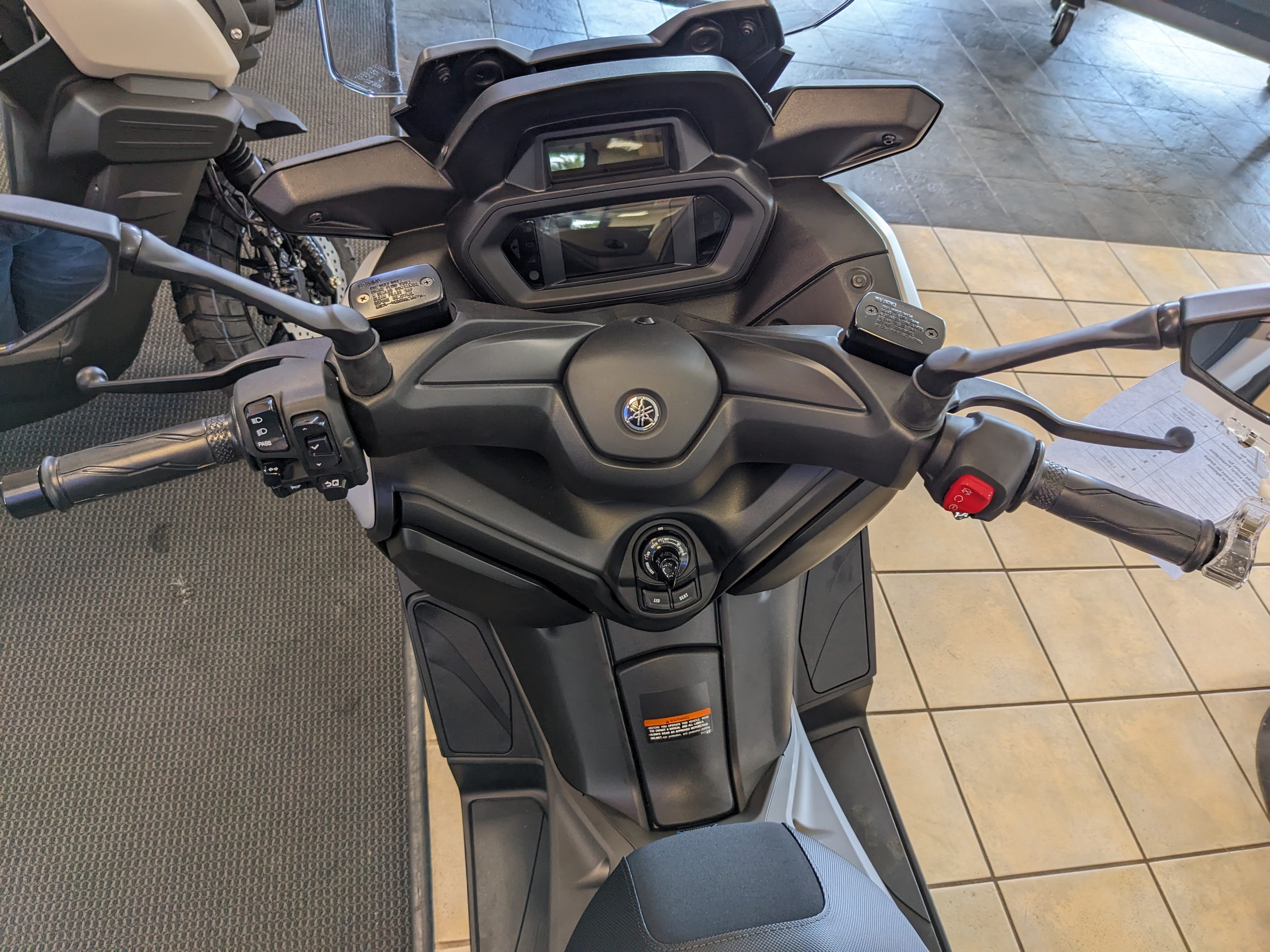 2024 Yamaha XMAX - Photo 5