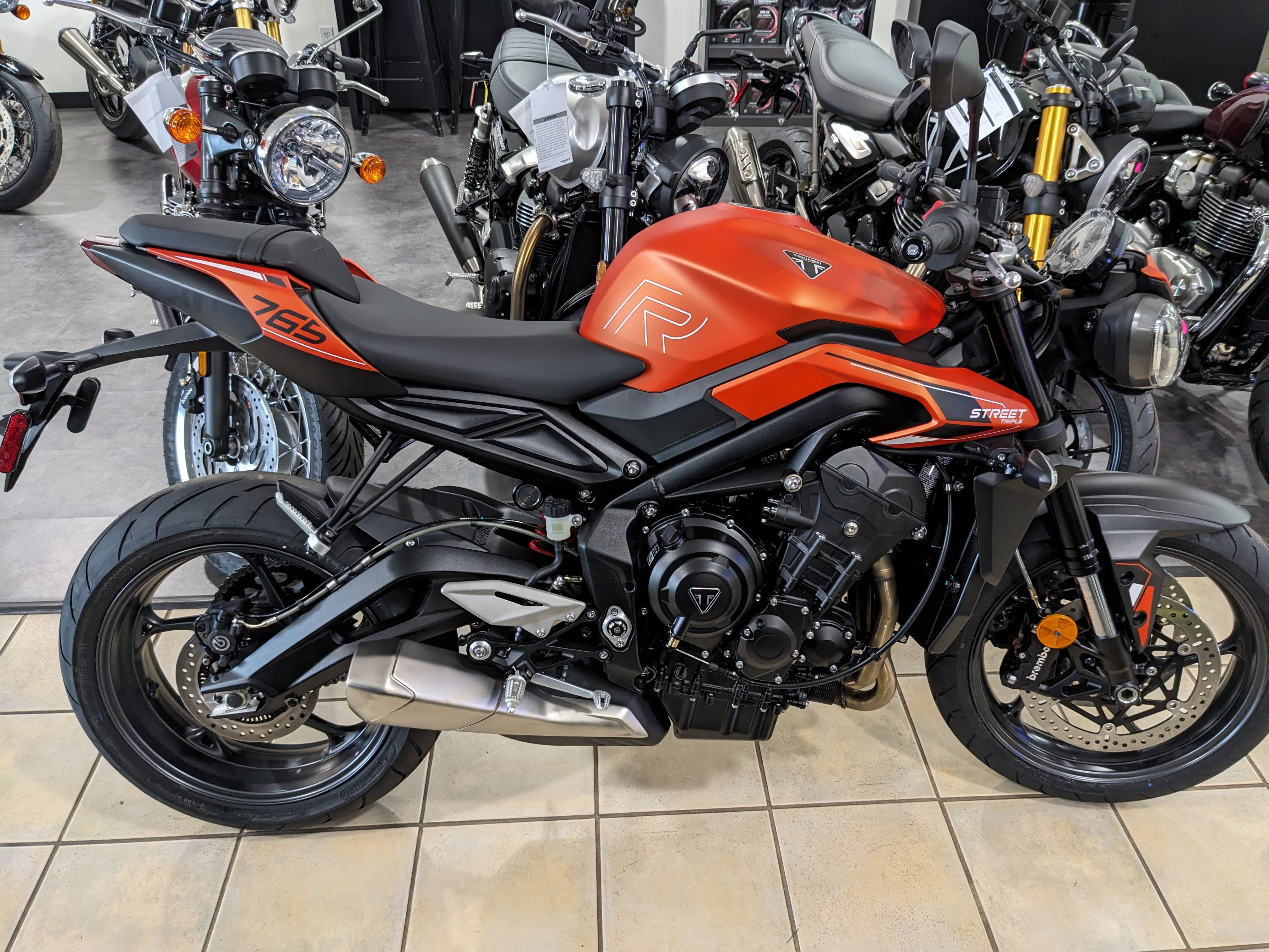 2025 Triumph Street Triple 765 R