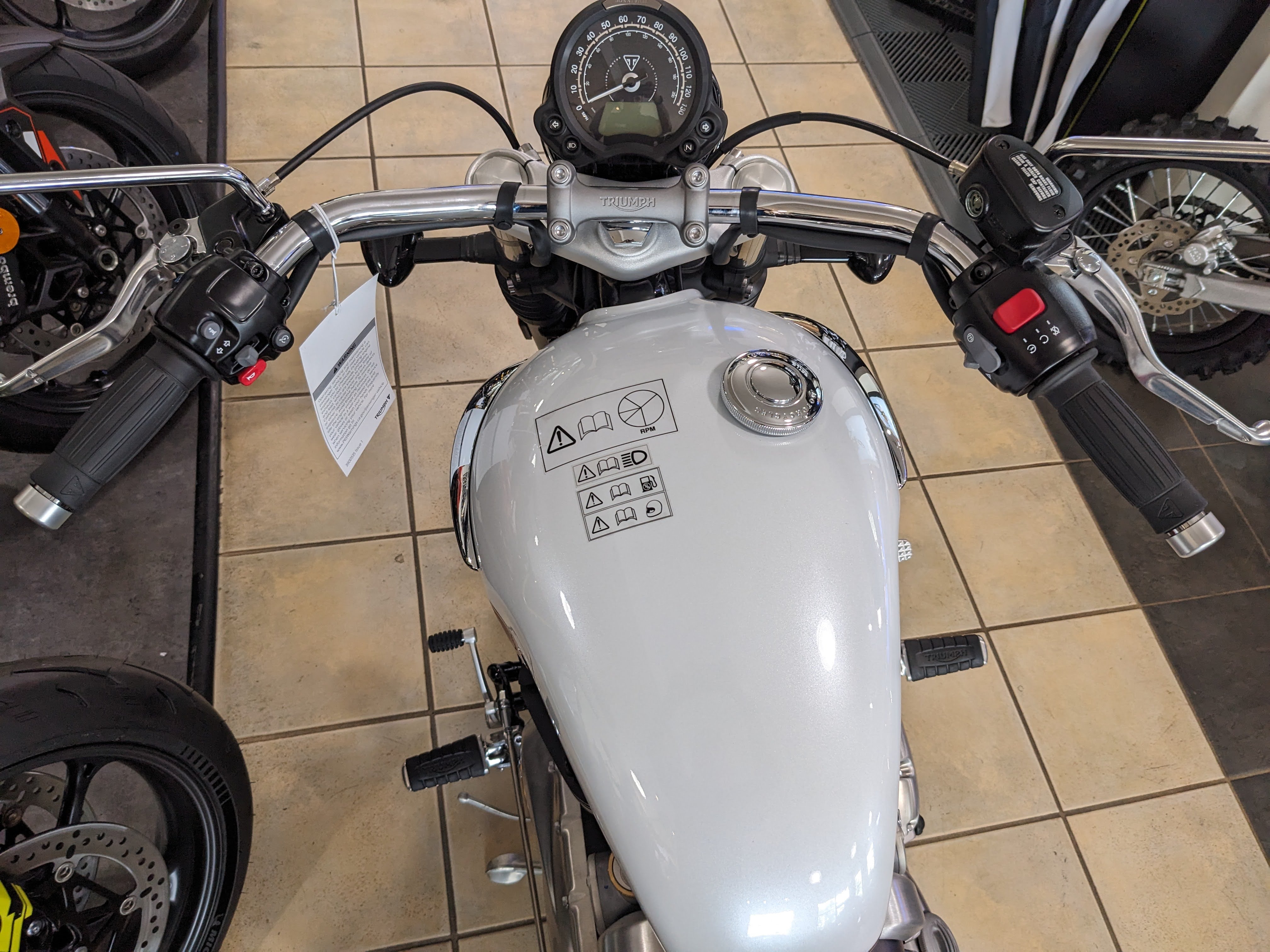 2025 Triumph Bonneville Speedmaster - Photo 6