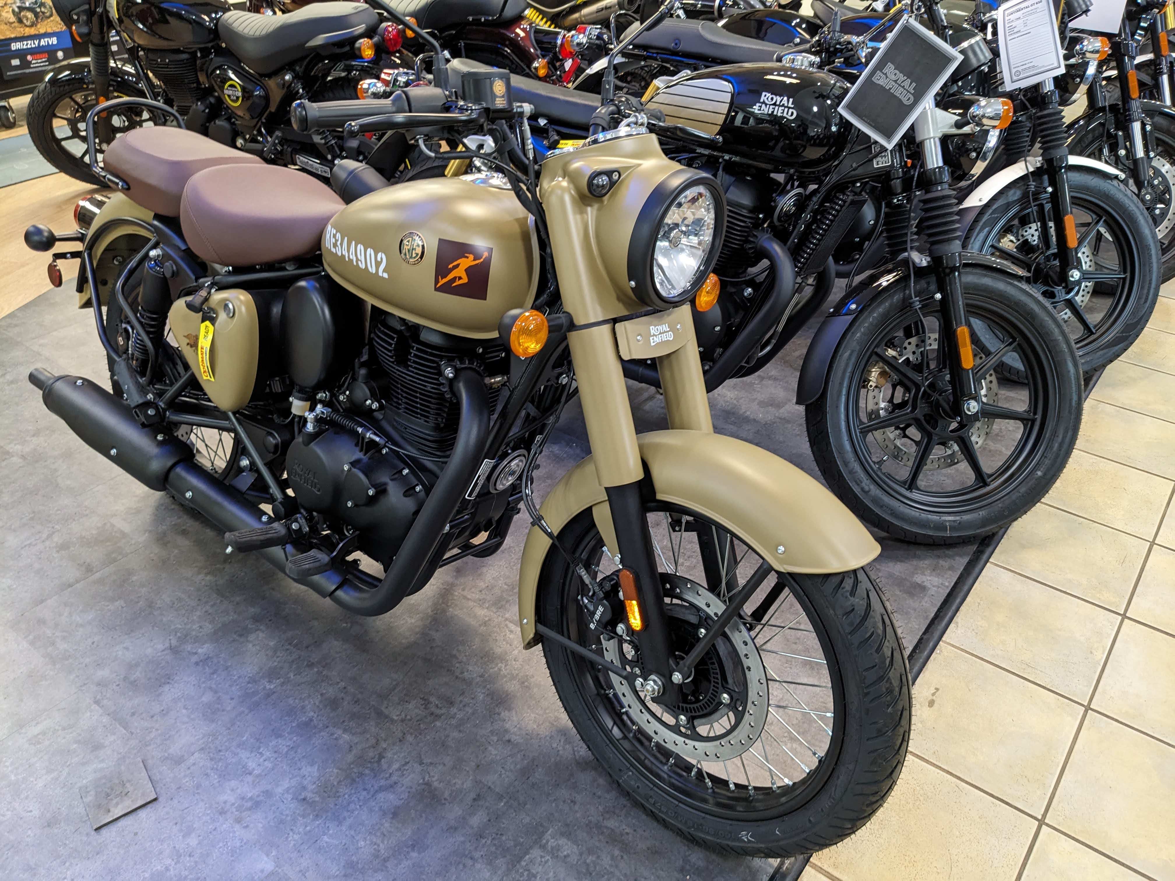 2024 Royal Enfield Classic 350 - Photo 6