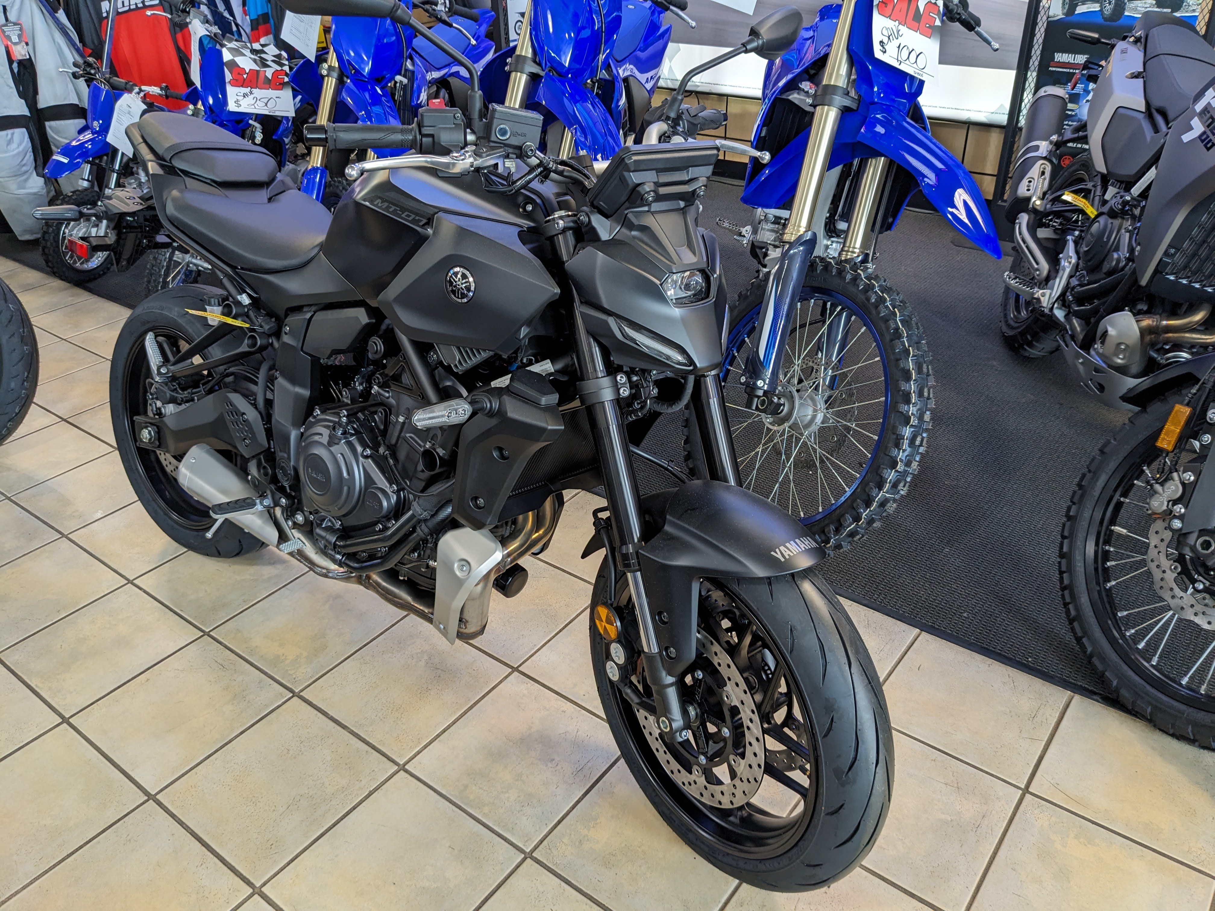 2025 Yamaha MT 07 - Photo 4