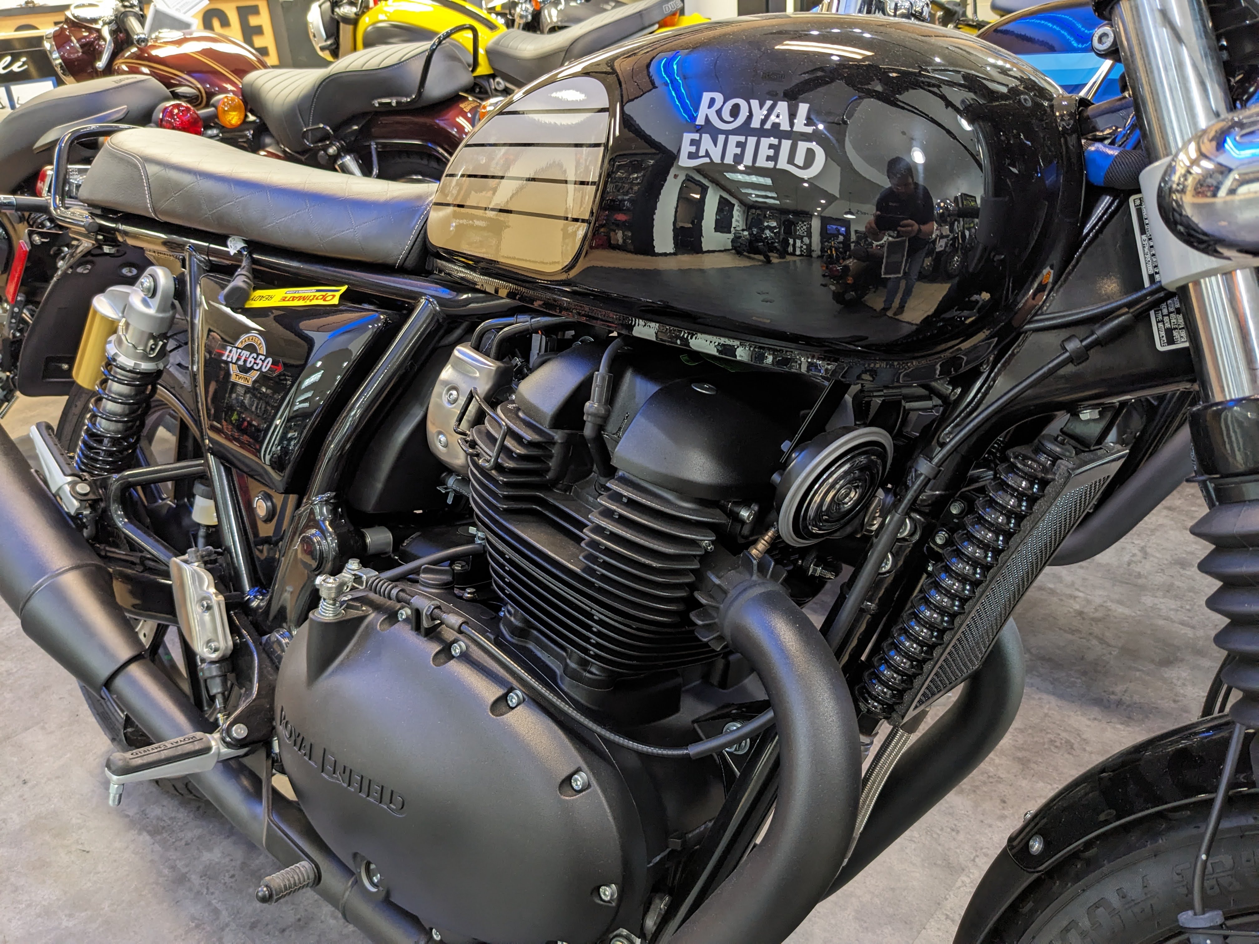 2024 Royal Enfield INT 650 - Photo 13