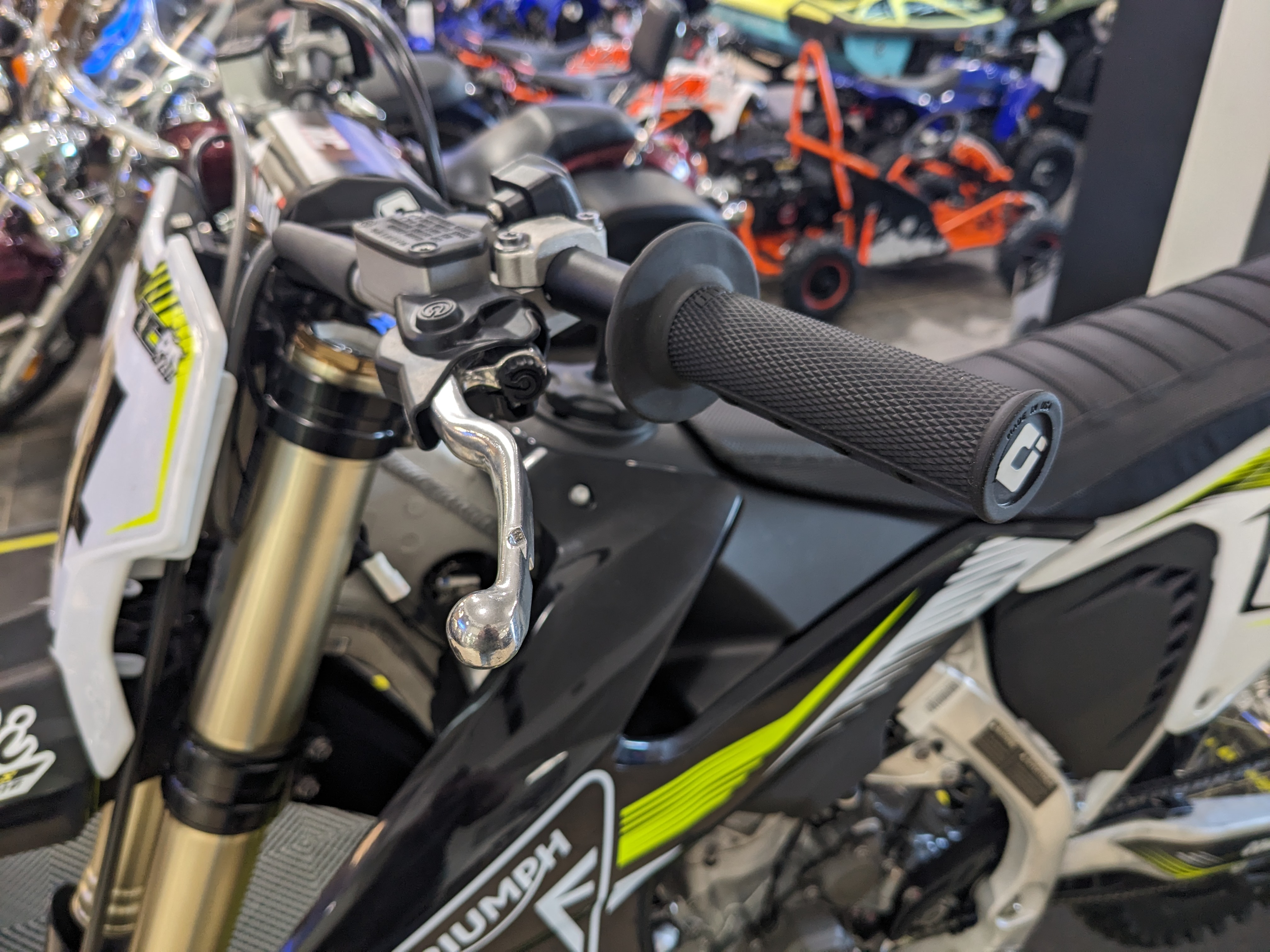 2025 Triumph TF450-RC Edition - Photo 9