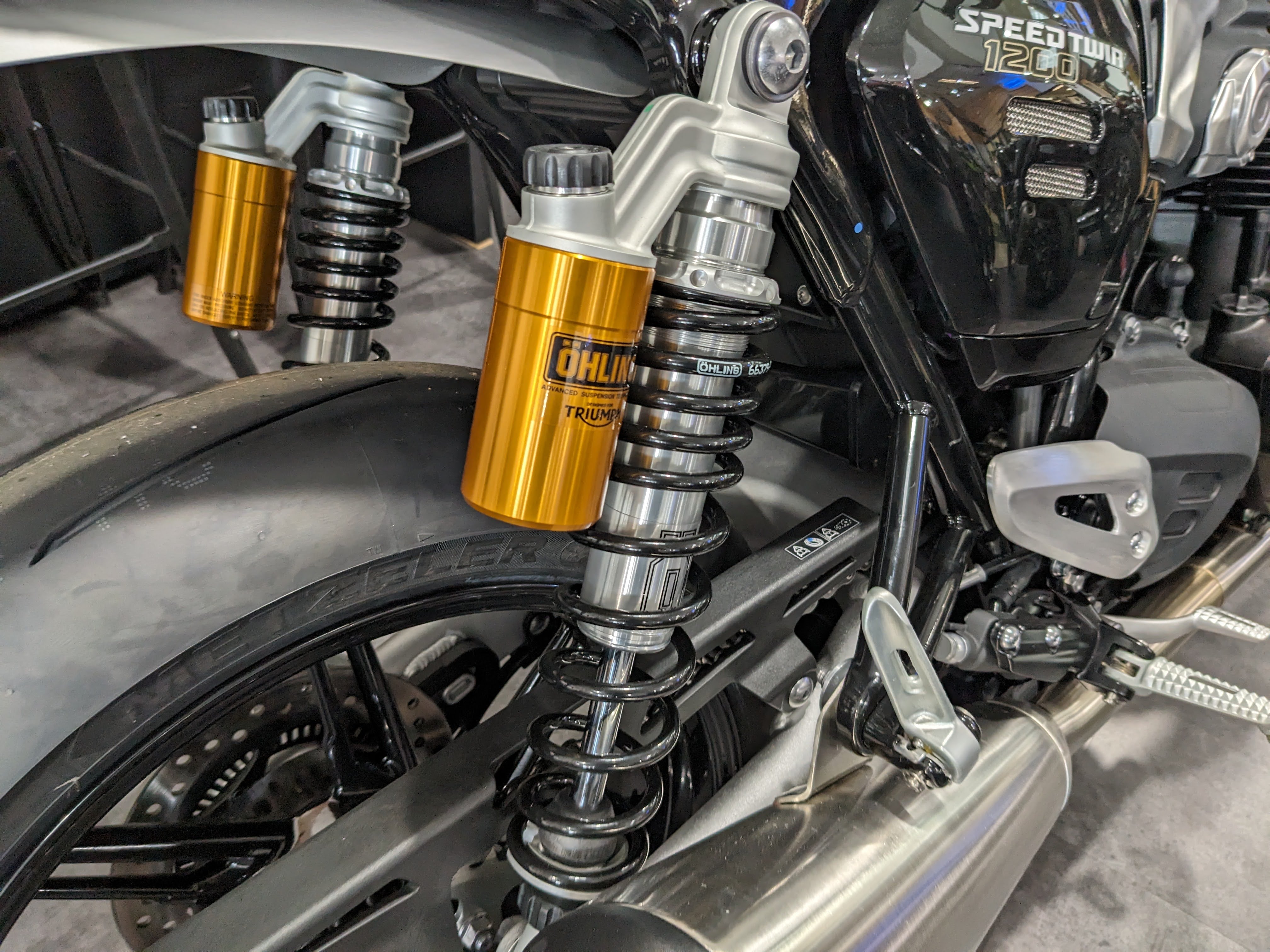 2025 Triumph Speed Twin 1200 RS - Photo 4