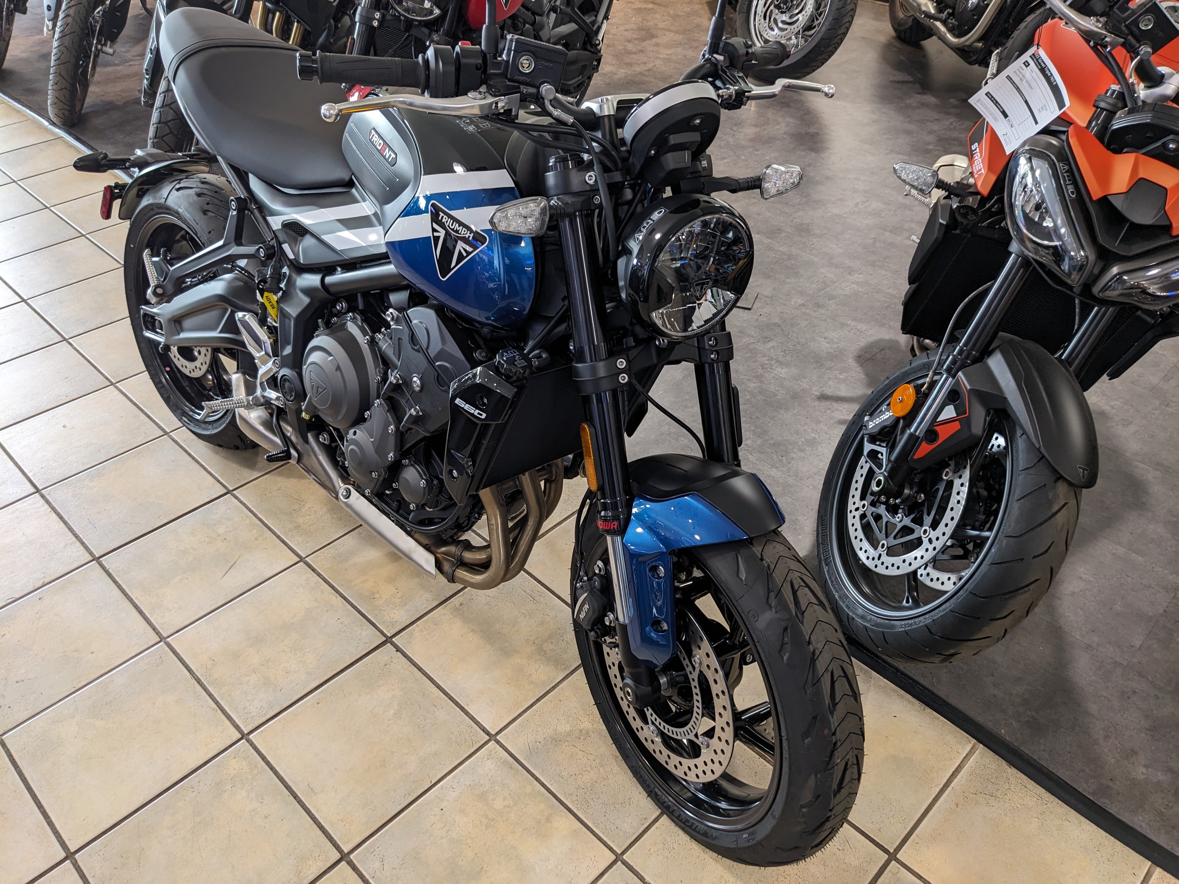 2025 Triumph Trident 660 - Photo 5