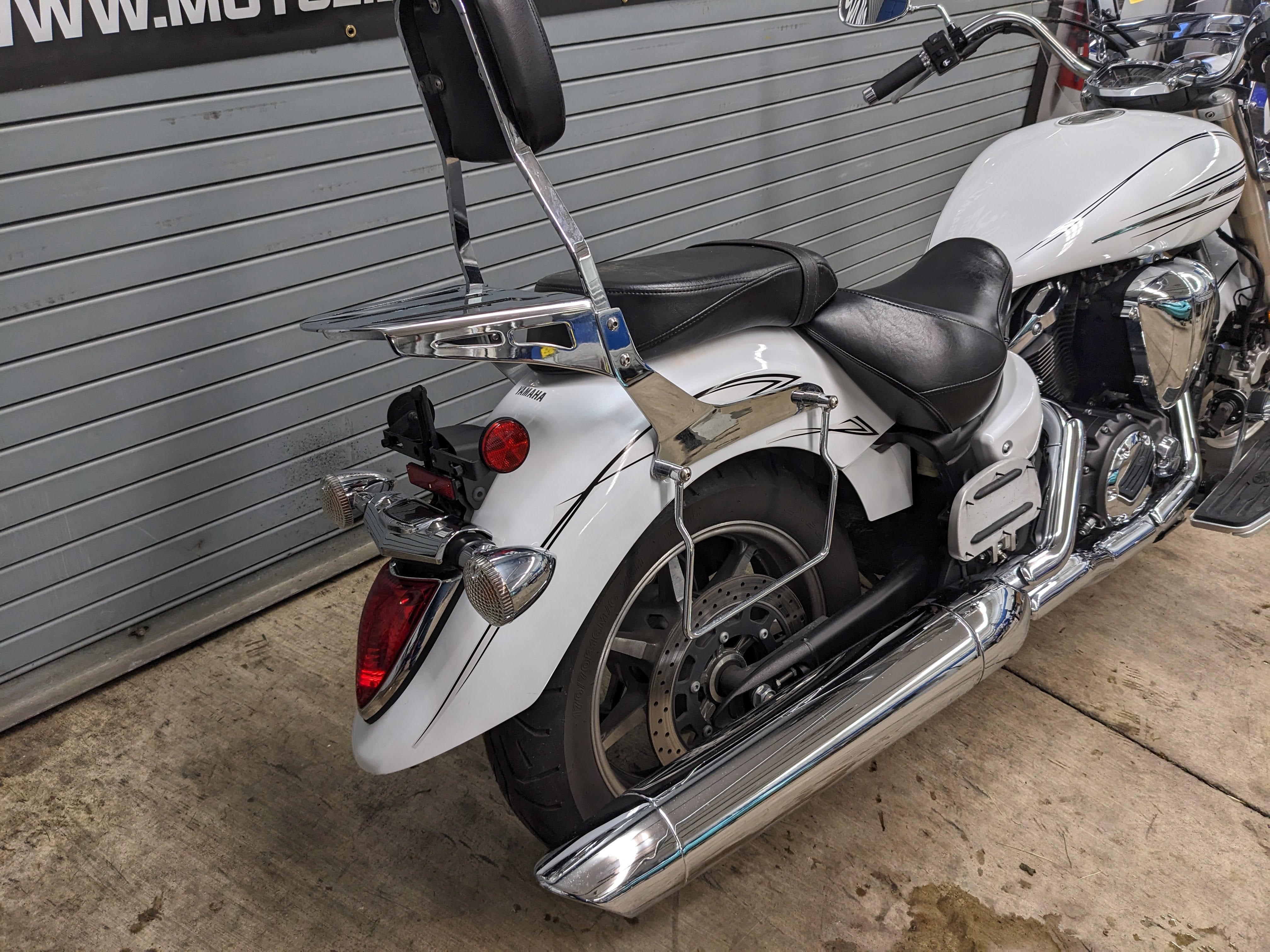 2009 Yamaha V Star 1300 - Photo 2