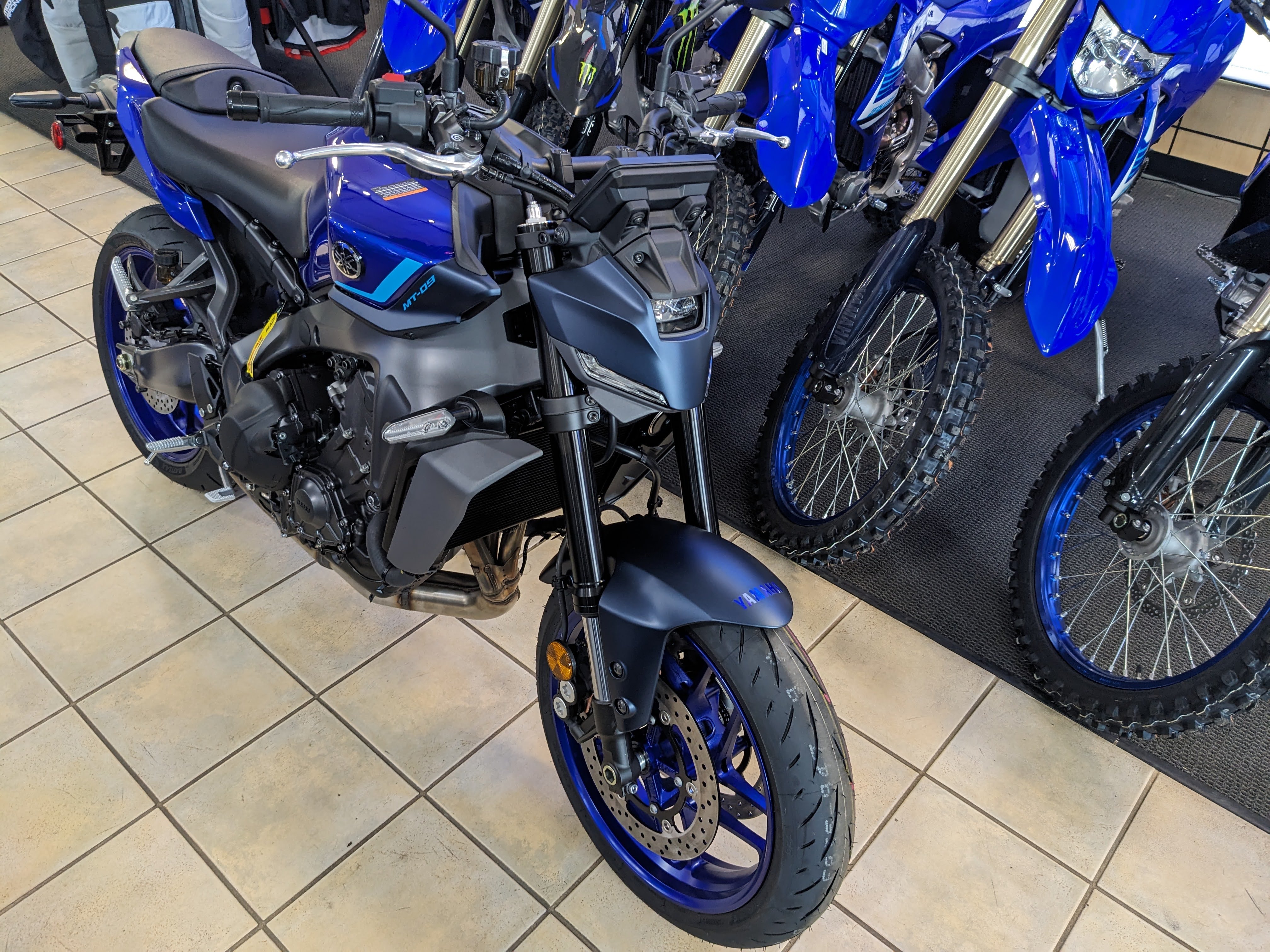 2025 Yamaha MT-09 - Photo 5