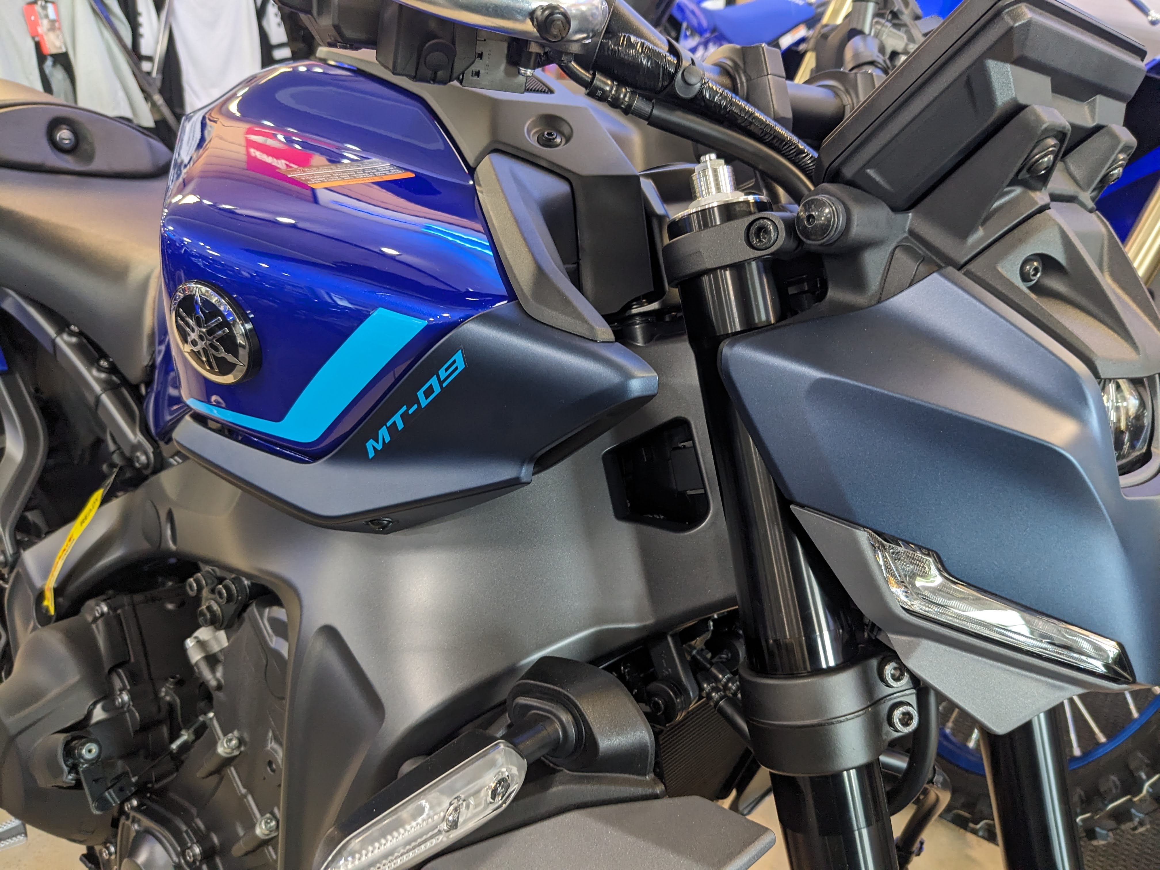 2025 Yamaha MT-09 - Photo 6