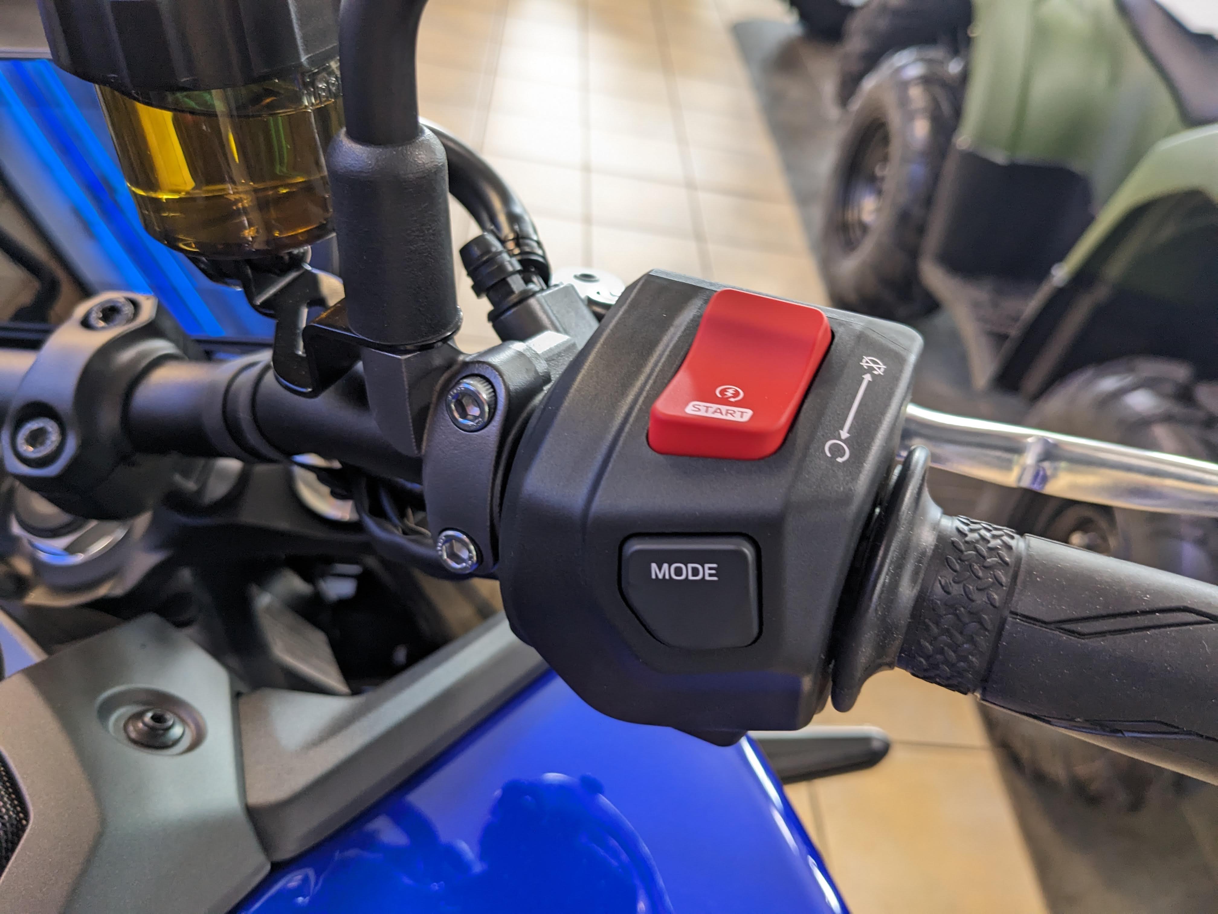2025 Yamaha MT-09 - Photo 9