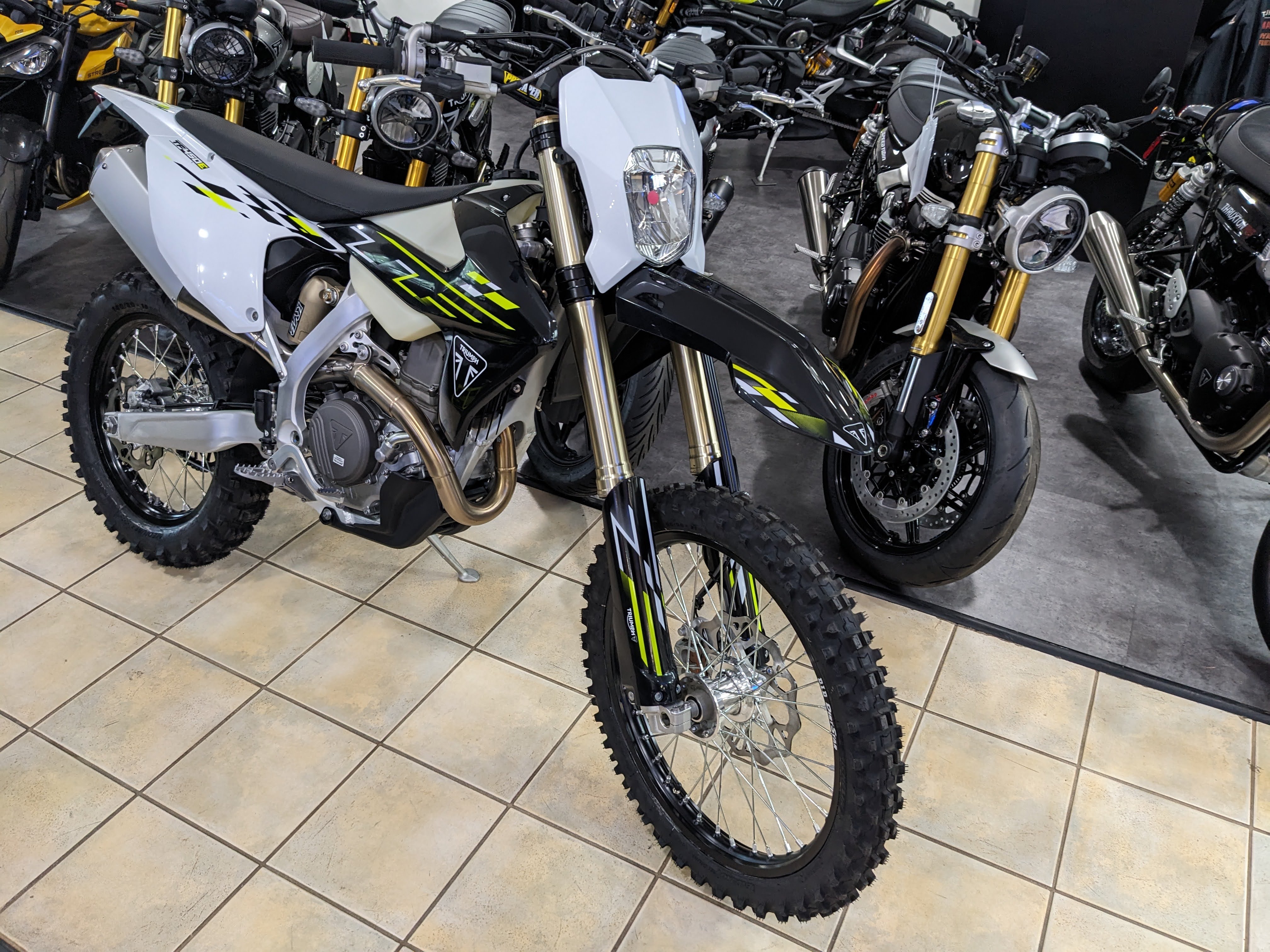 2026 Triumph TF450-E - Photo 5