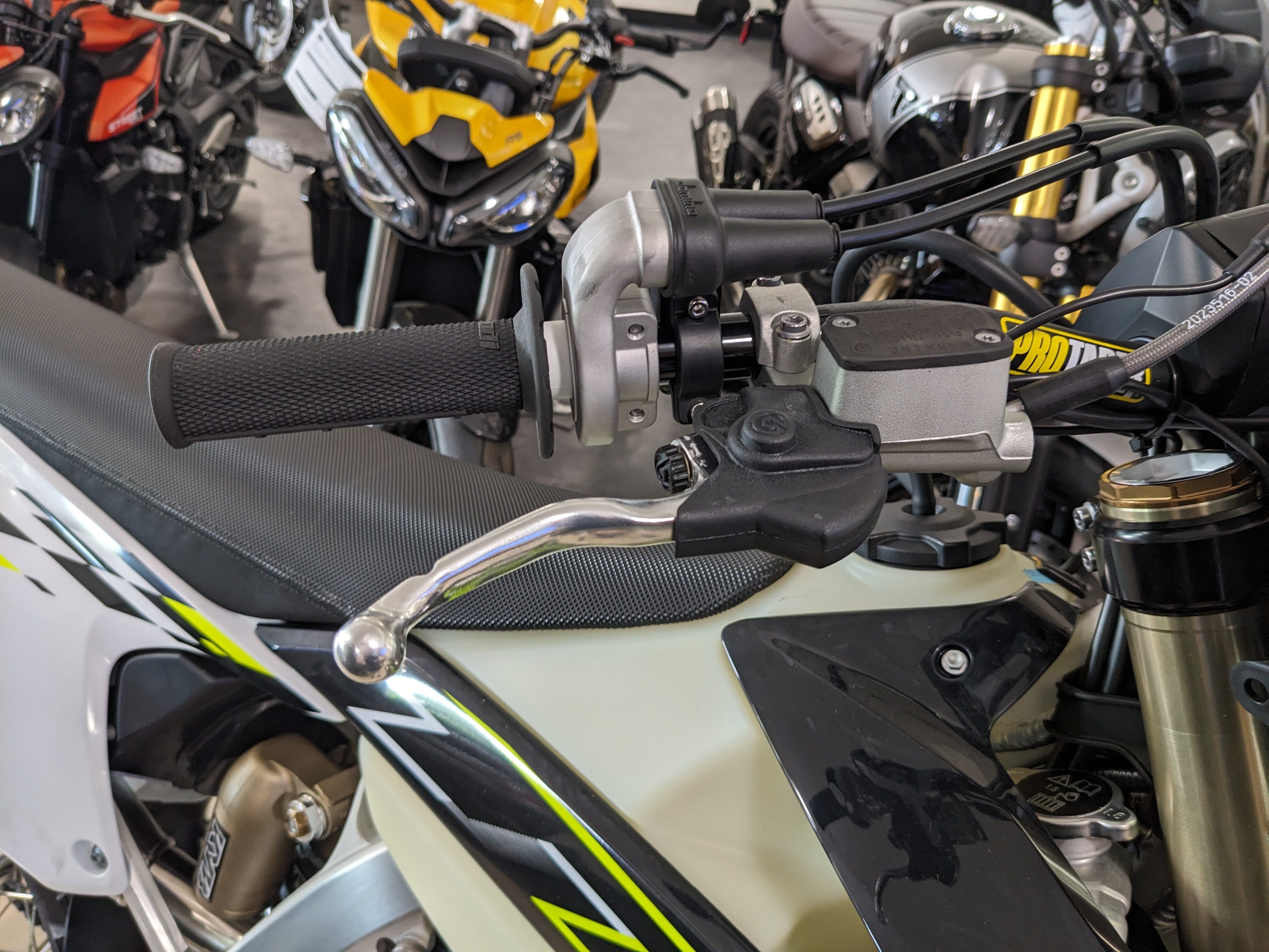 2026 Triumph TF250-E - Photo 7