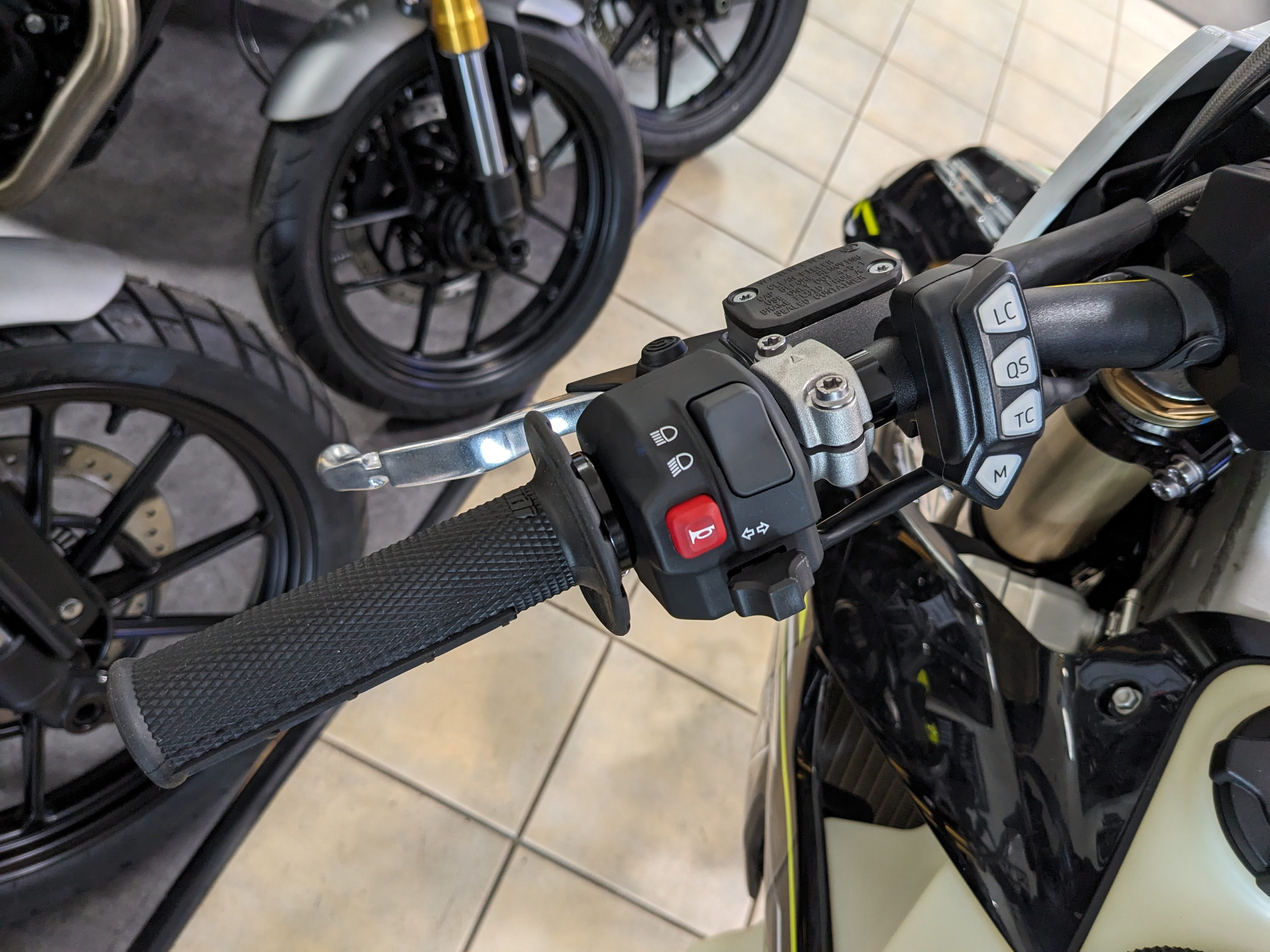 2026 Triumph TF250-E - Photo 8