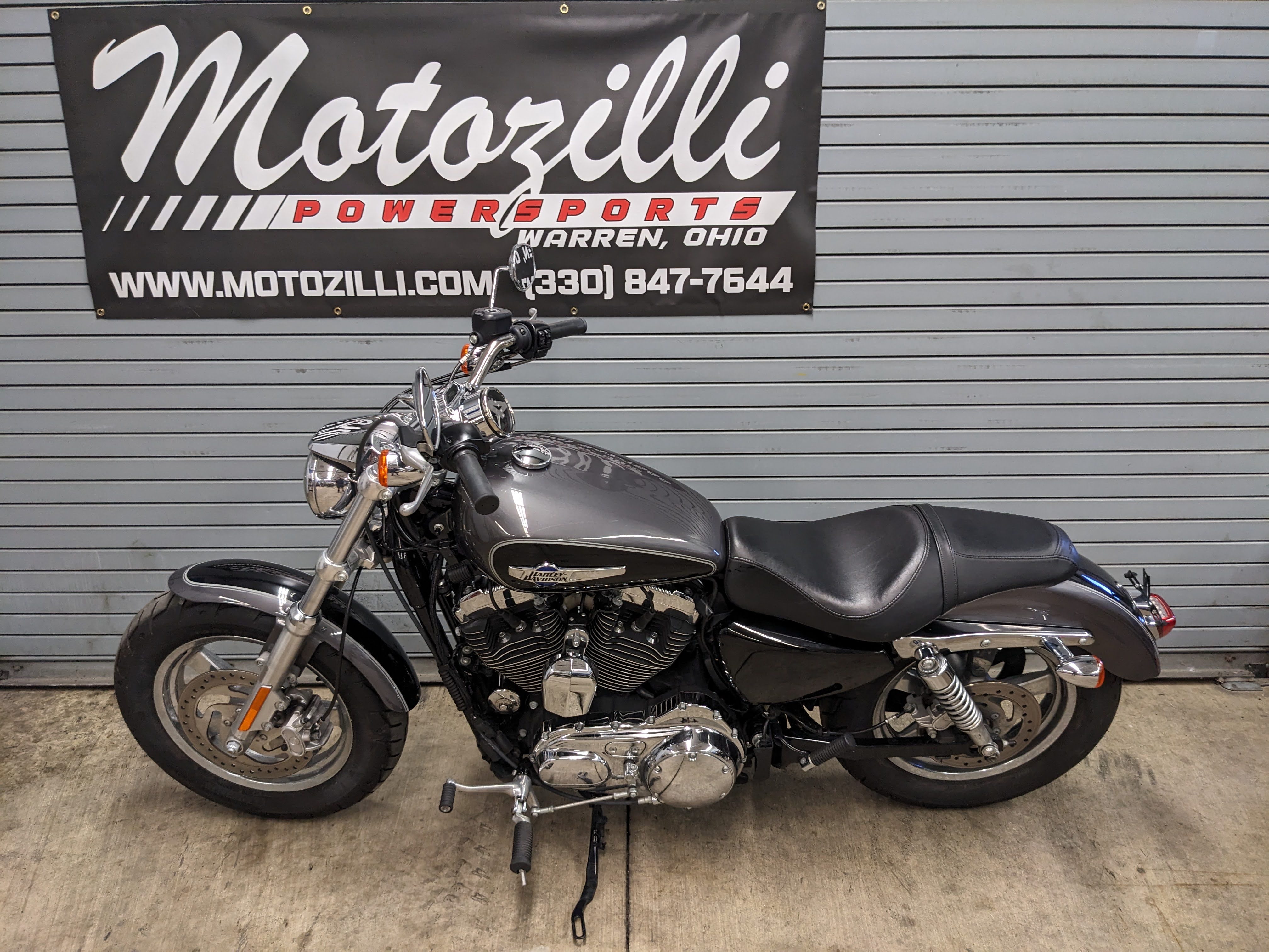 2014 Harley-Davidson® XL1200C 1200 Custom - Photo 5