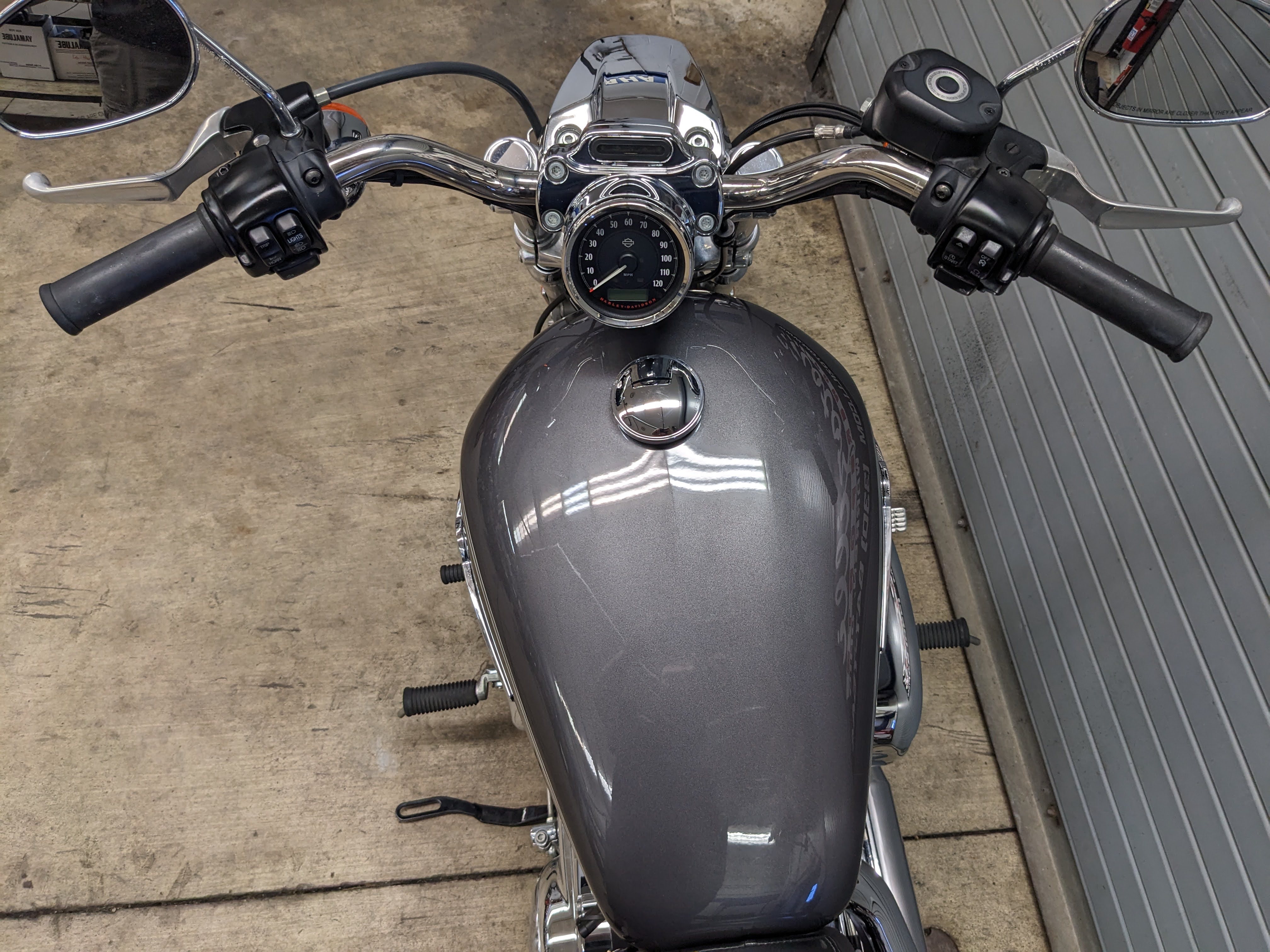 2014 Harley-Davidson® XL1200C 1200 Custom - Photo 8