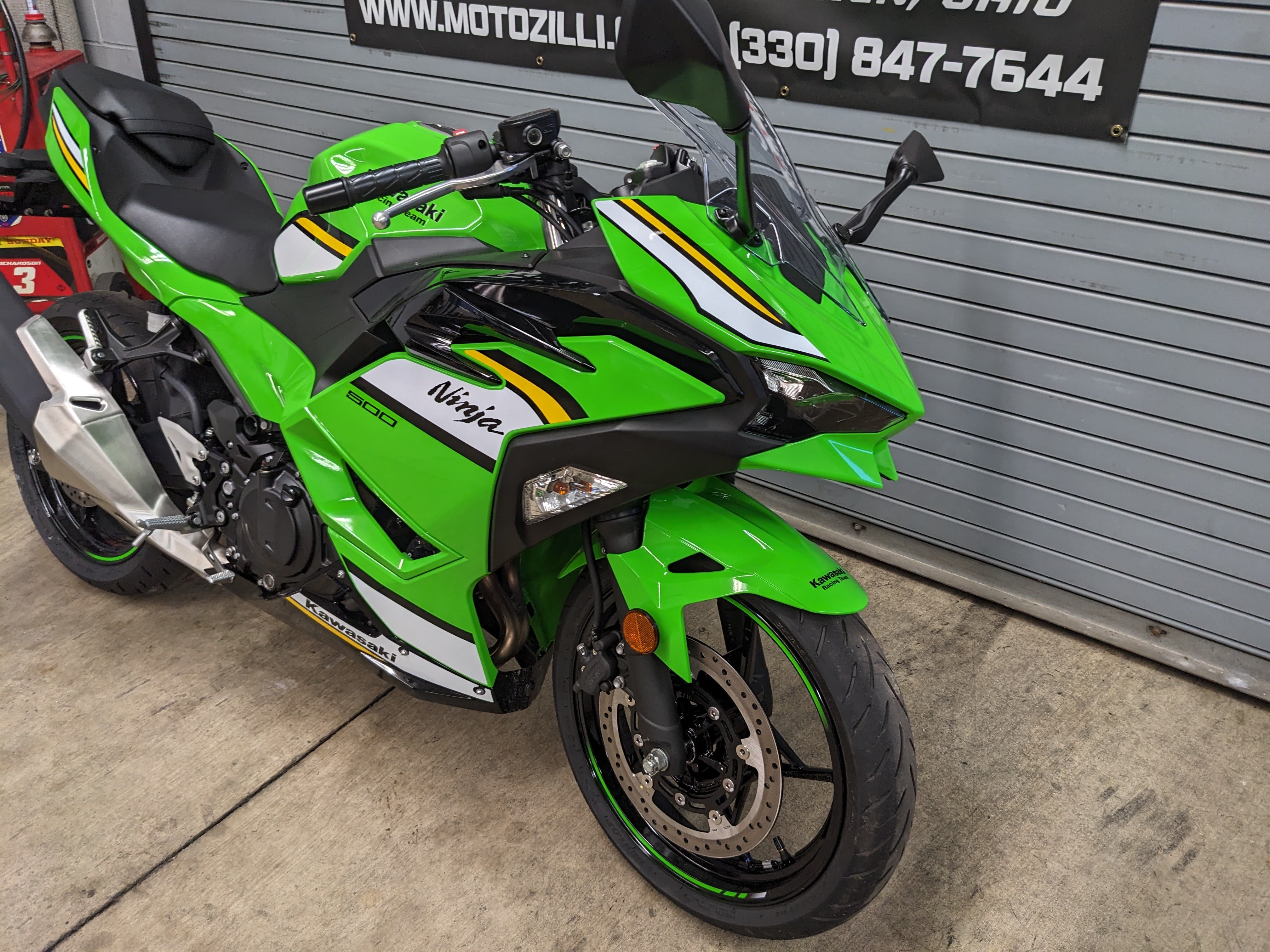 2025 Kawasaki Ninja 500 KRT Edition - Photo 3