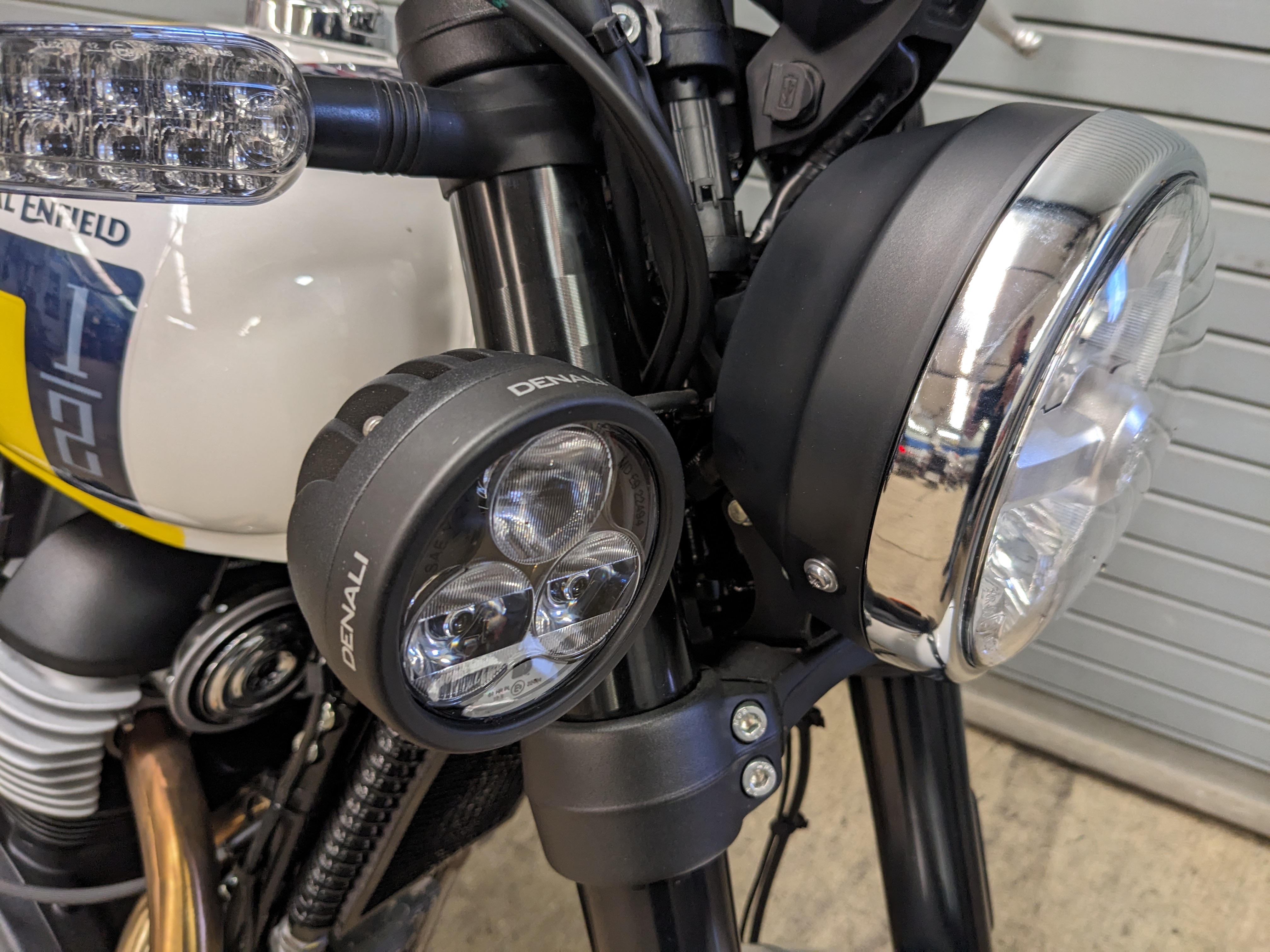 2025 Royal Enfield Bear 650 - Photo 4