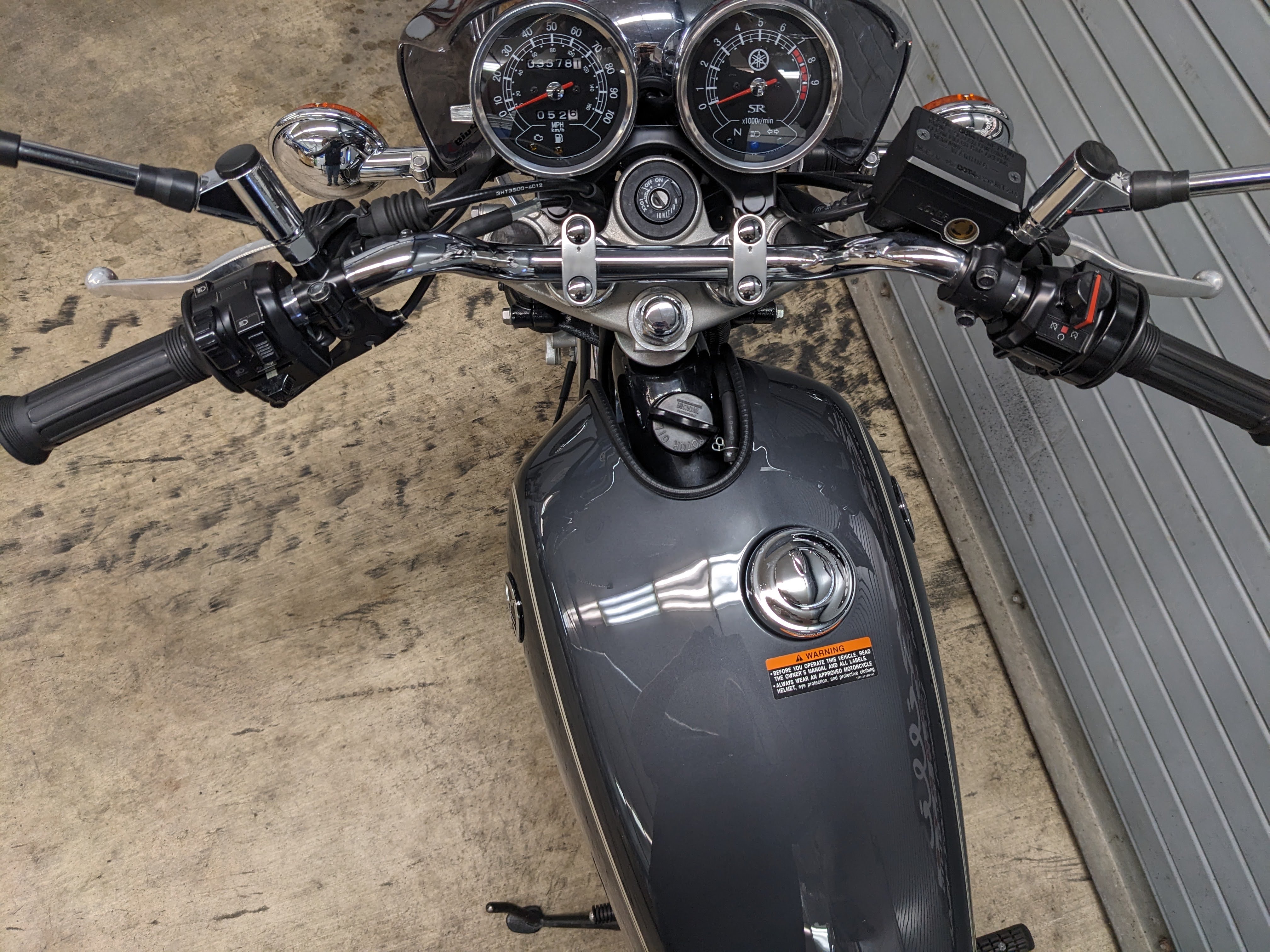 2015 Yamaha SR400 - Photo 8
