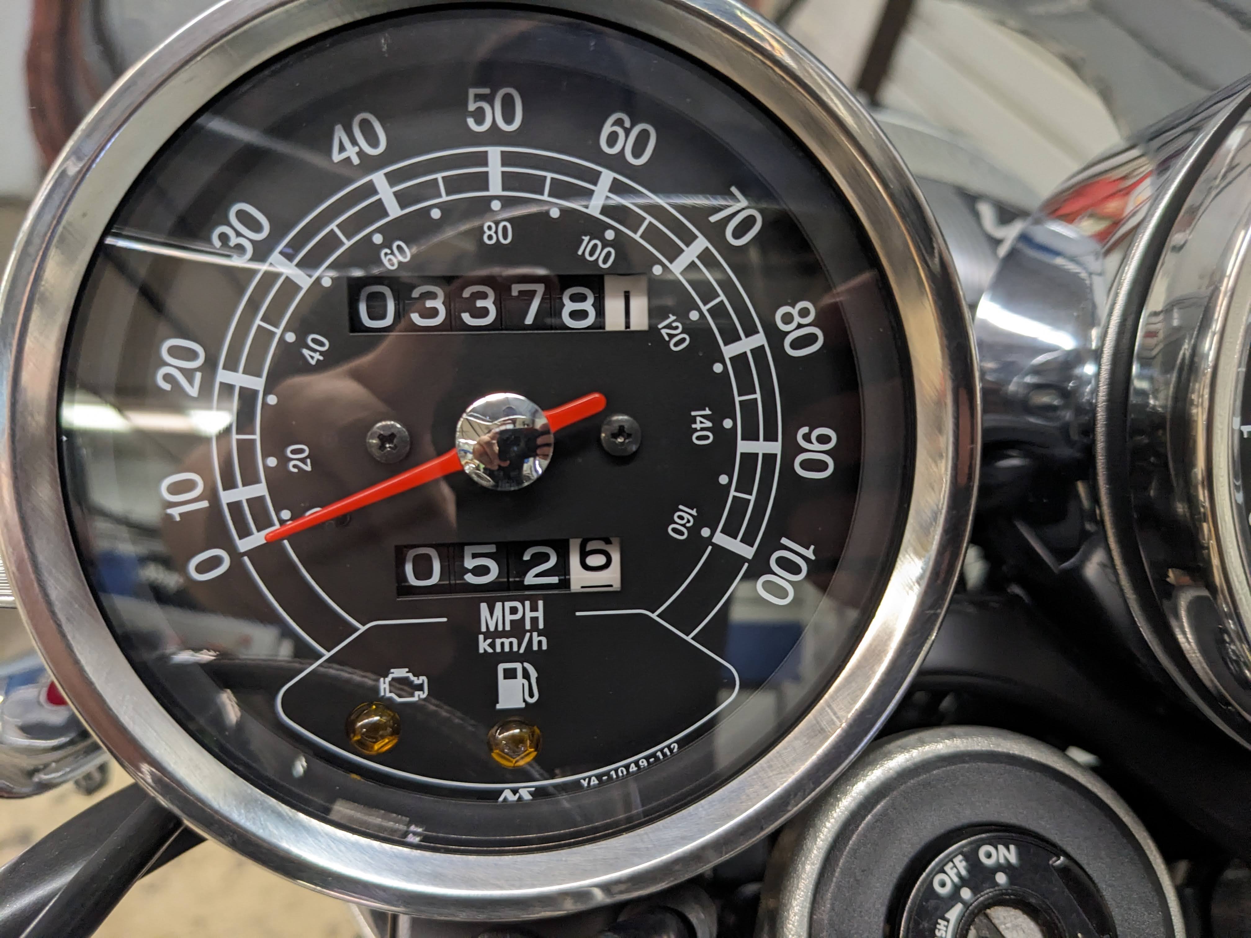 2015 Yamaha SR400 - Photo 9