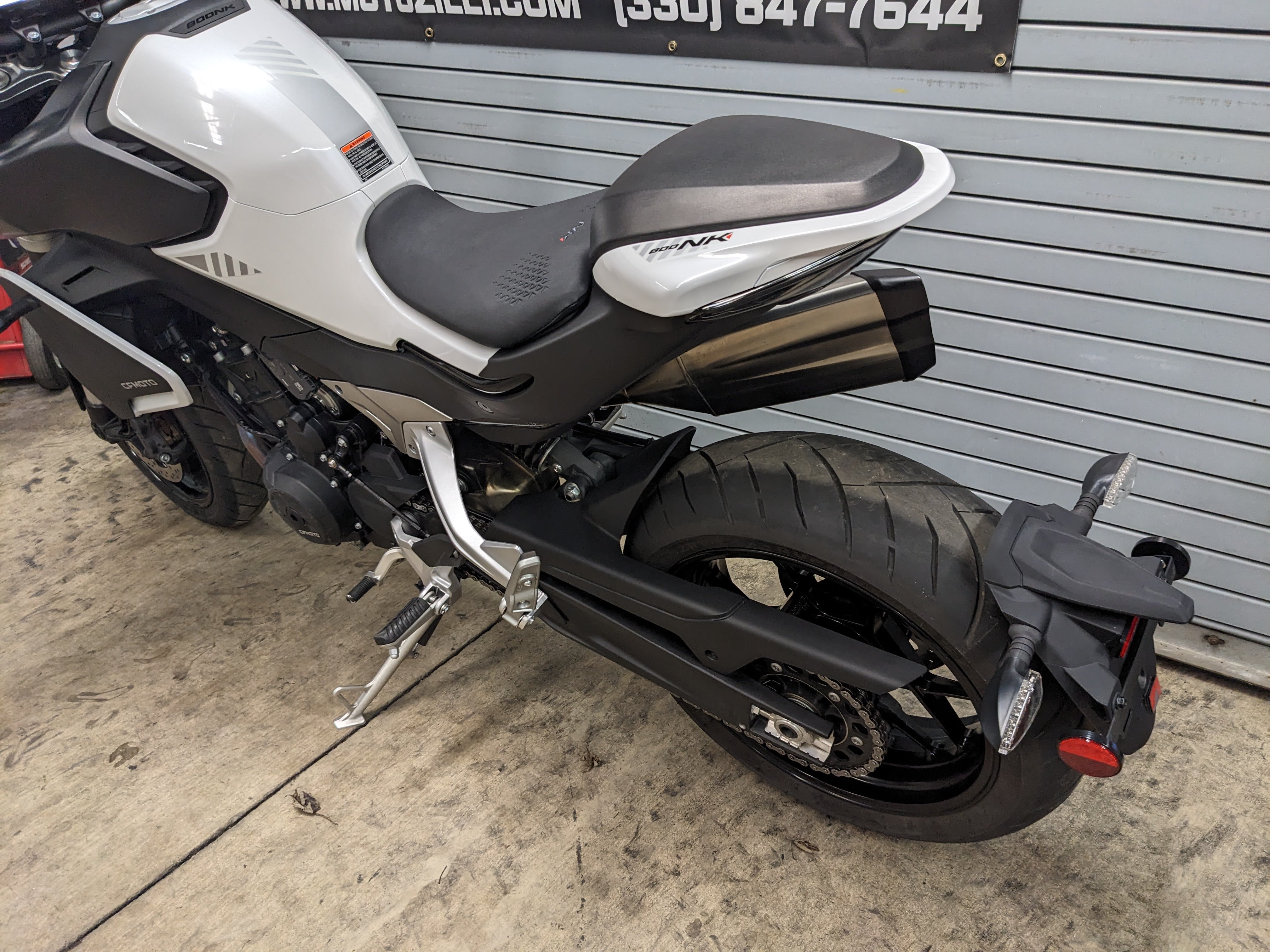 2024 CFMOTO 800 NK - Photo 7