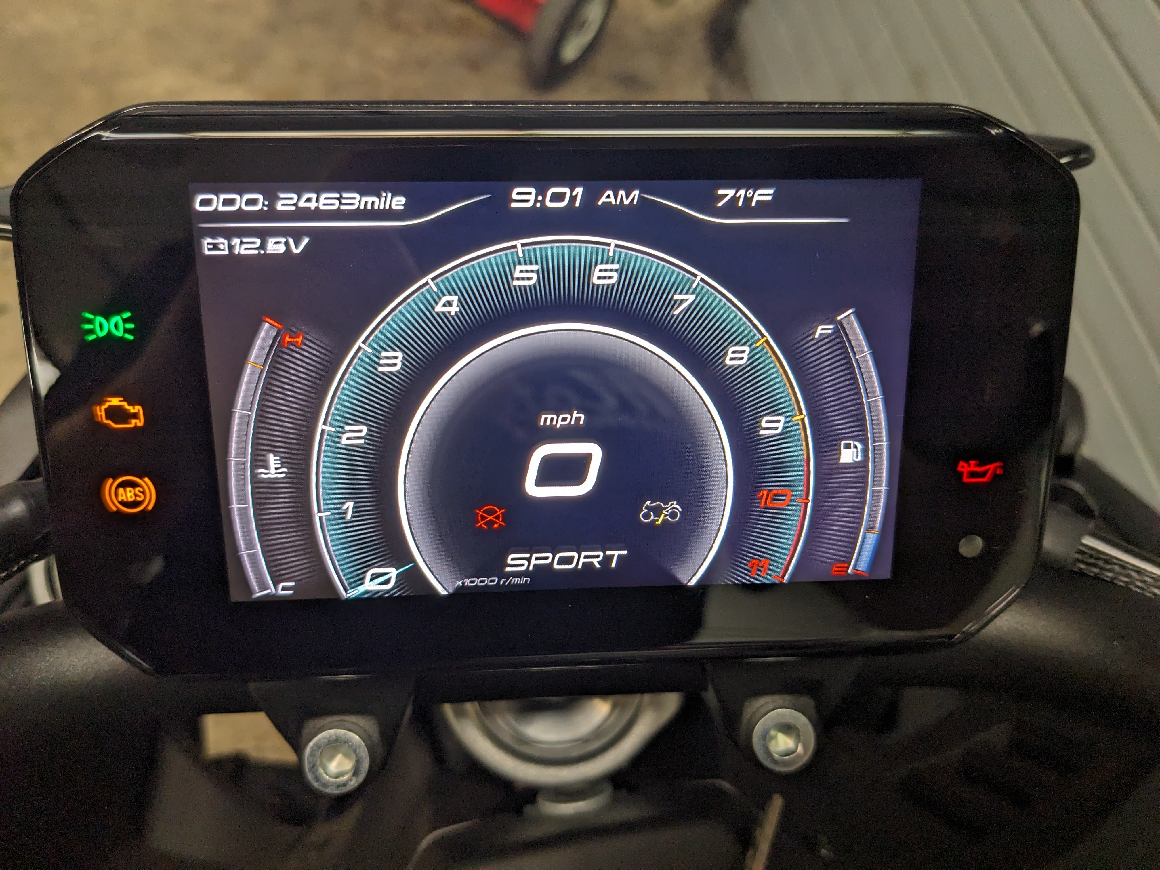 2024 CFMOTO 800 NK - Photo 10