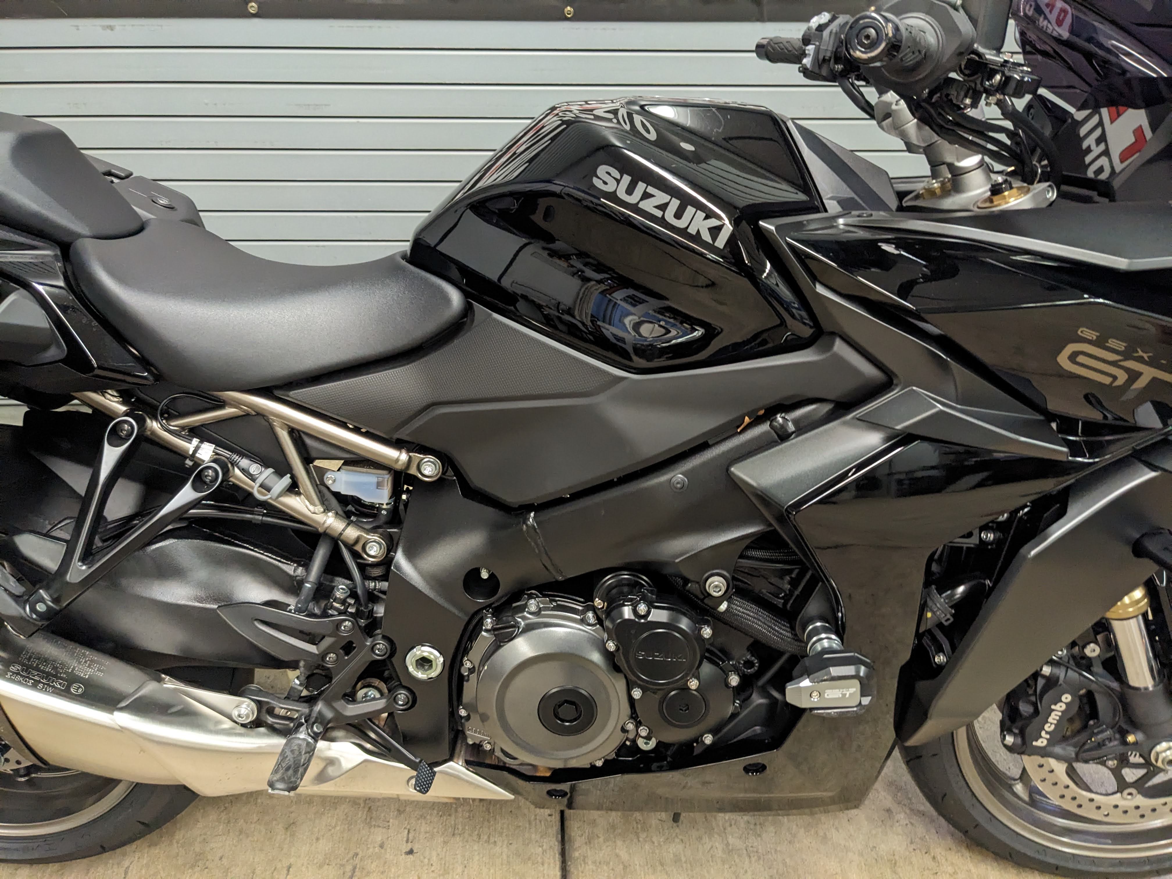 2024 Suzuki GSX-S 1000 GT+ - Photo 3