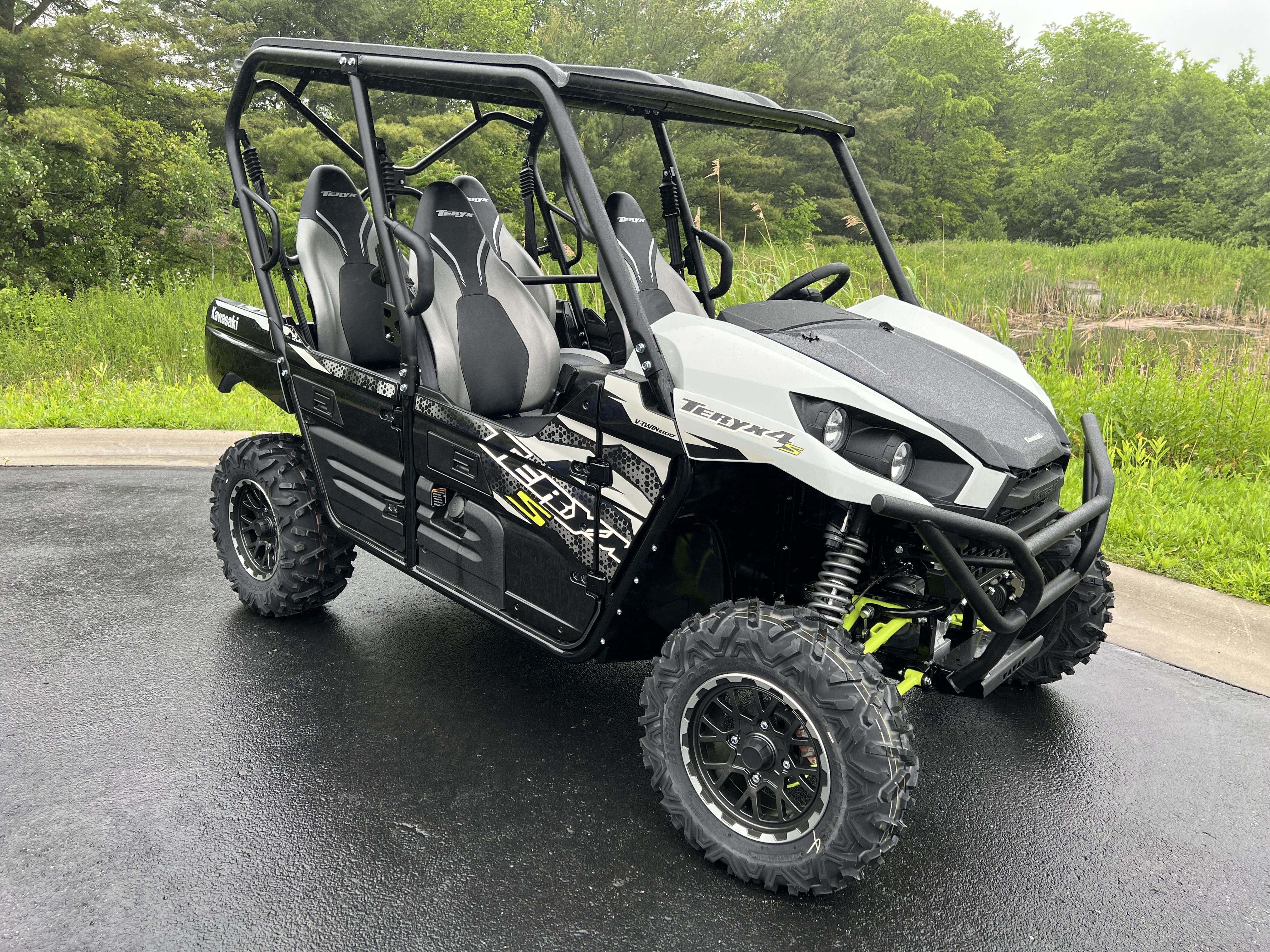 M!X（白米） 2025 Kawasaki Teryx4 S LE (KRT800JSFNN) for Sale in Peninsula, OH