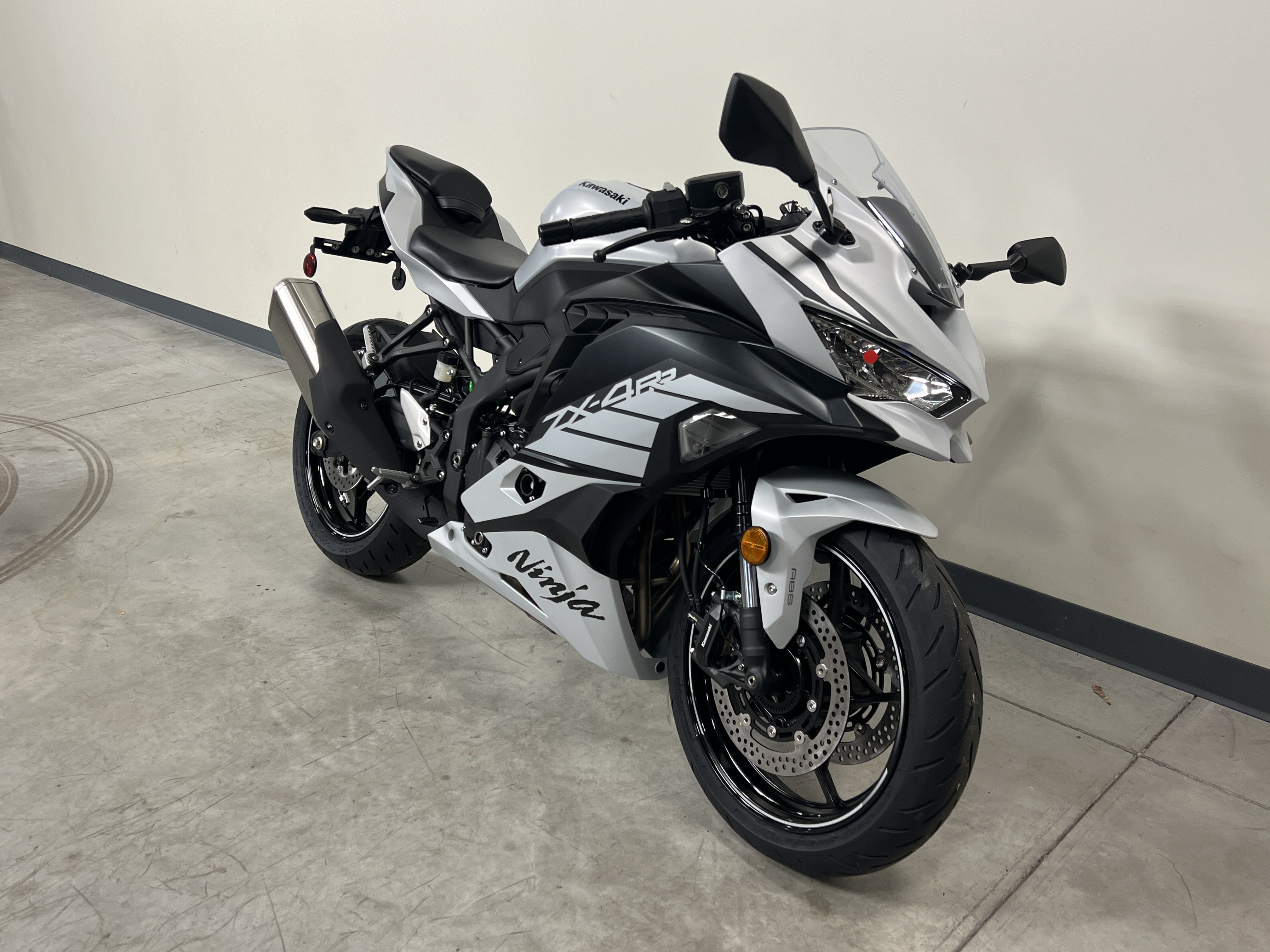 ホワイトリースpg New 2025 Kawasaki Ninja® ZX™-6R ABS, Jasper TN | Specs, Price