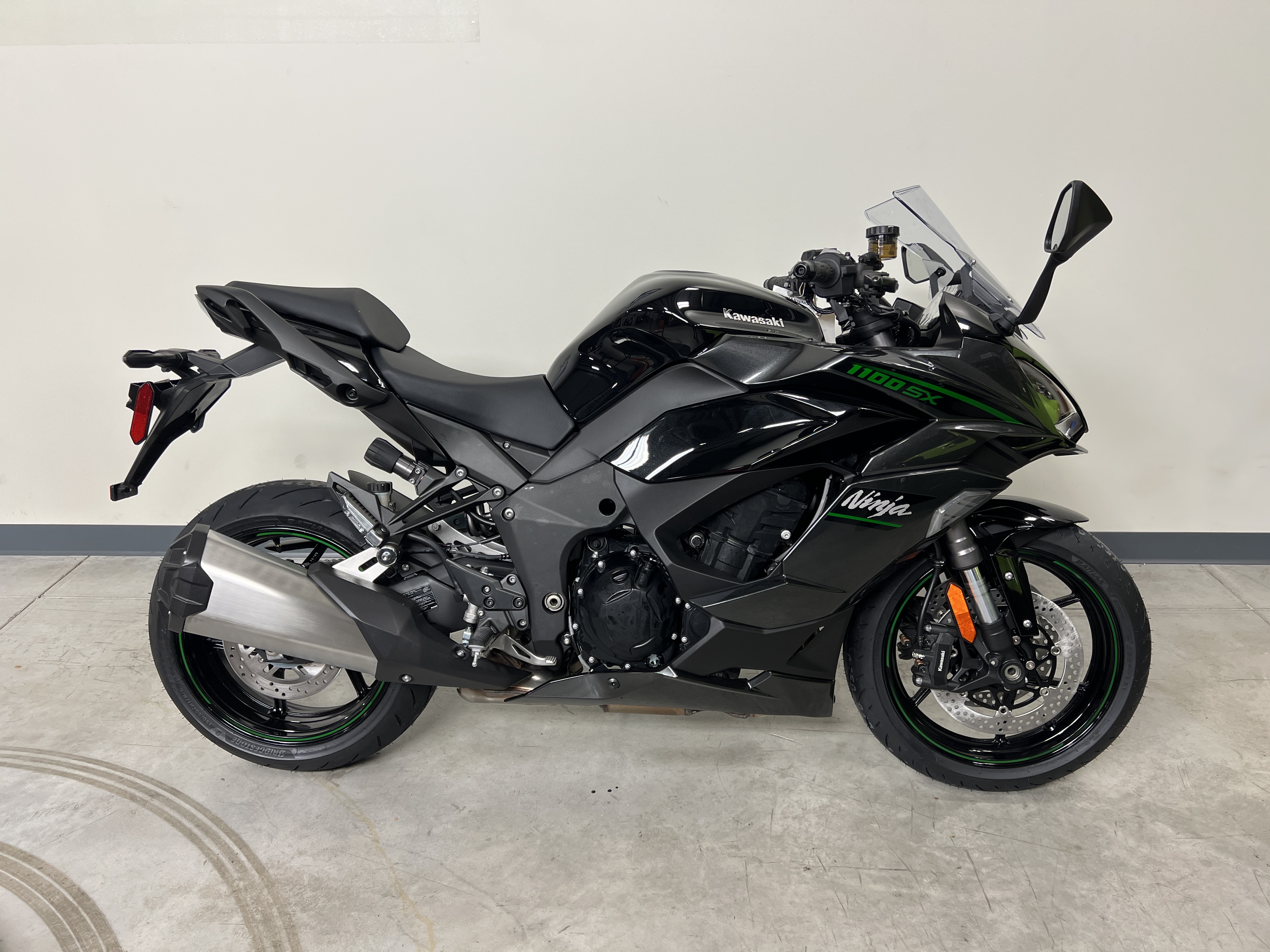 ナオ　バーゲンセール‼️ 2025 Kawasaki Ninja® 1100SX ABS (ZX1100HSFNL) for Sale in