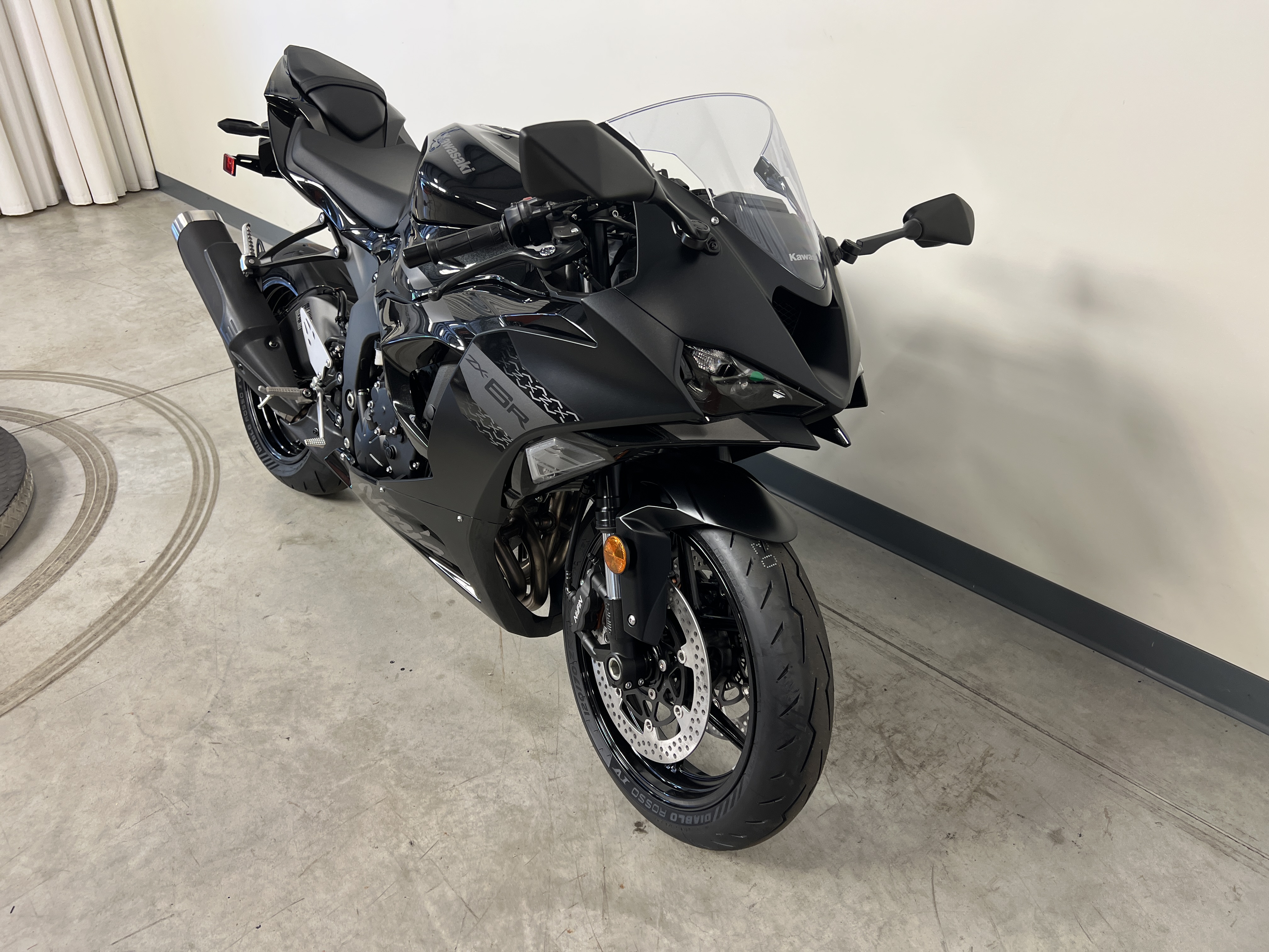 2027 Kawasaki Ninja ZX-6R (ZX636KVFAN) for Sale in Peninsula, OH