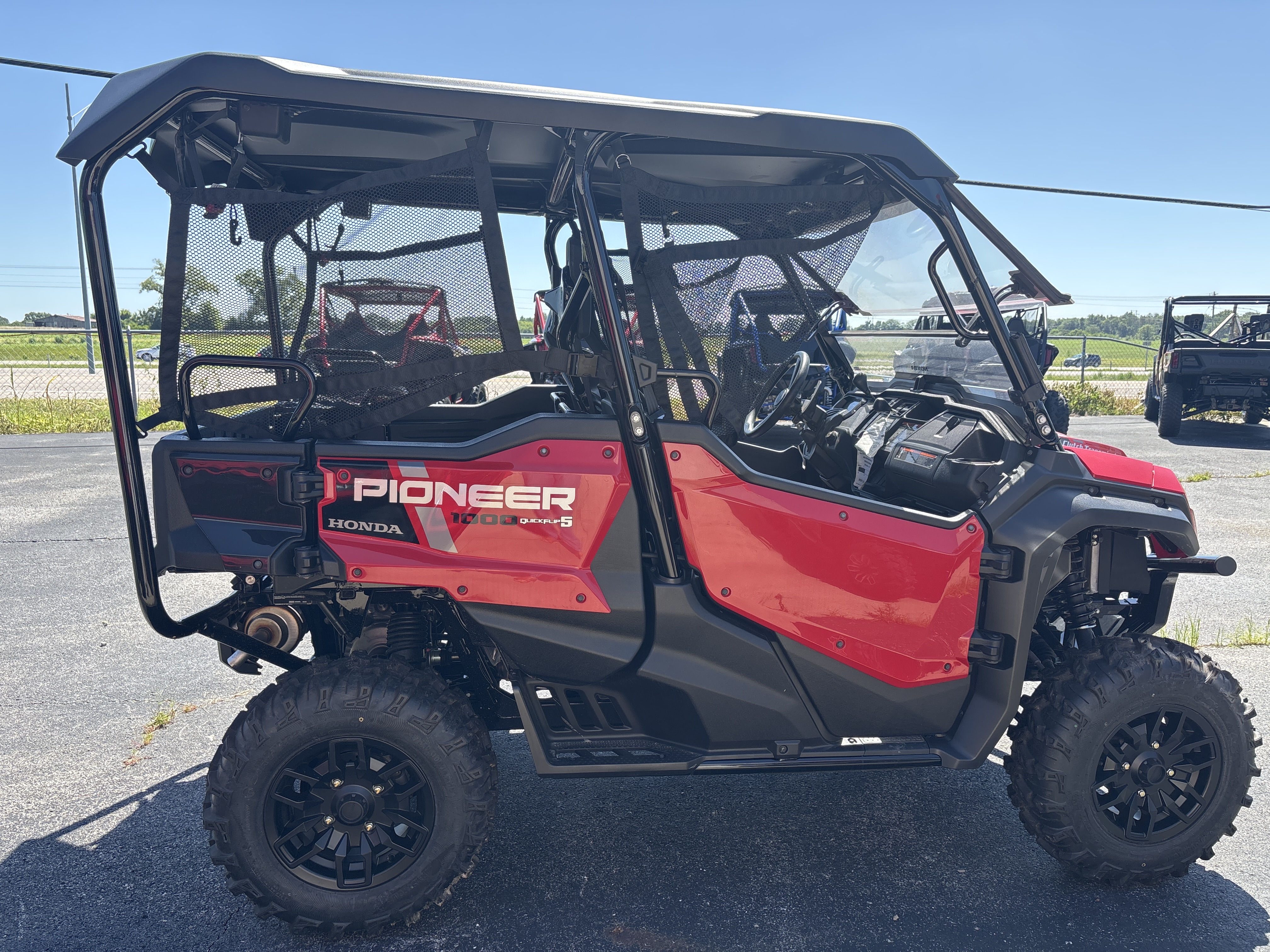 2025 Honda PIONEER 1000-5 DELUXE Base - Photo 3