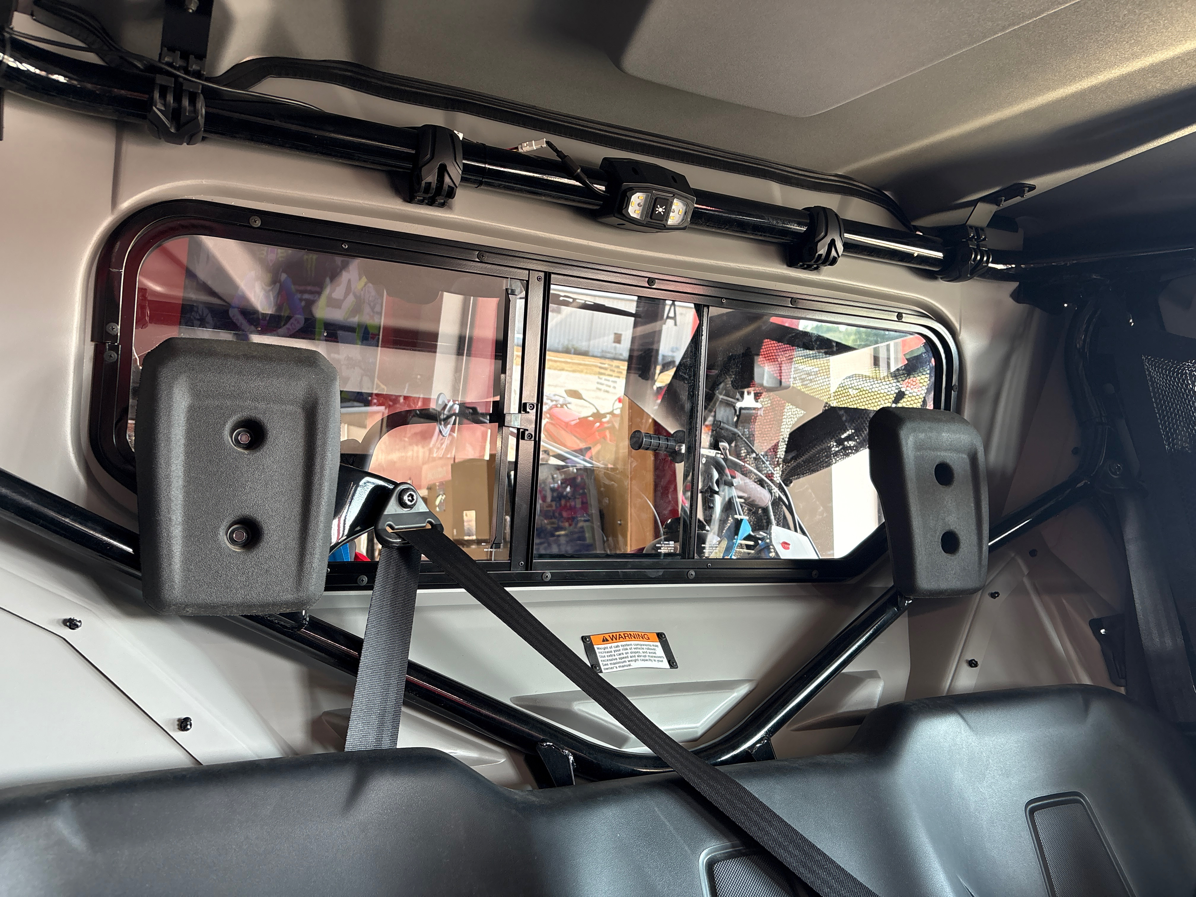 2025 Honda Pioneer 1000-5 Deluxe - Photo 5