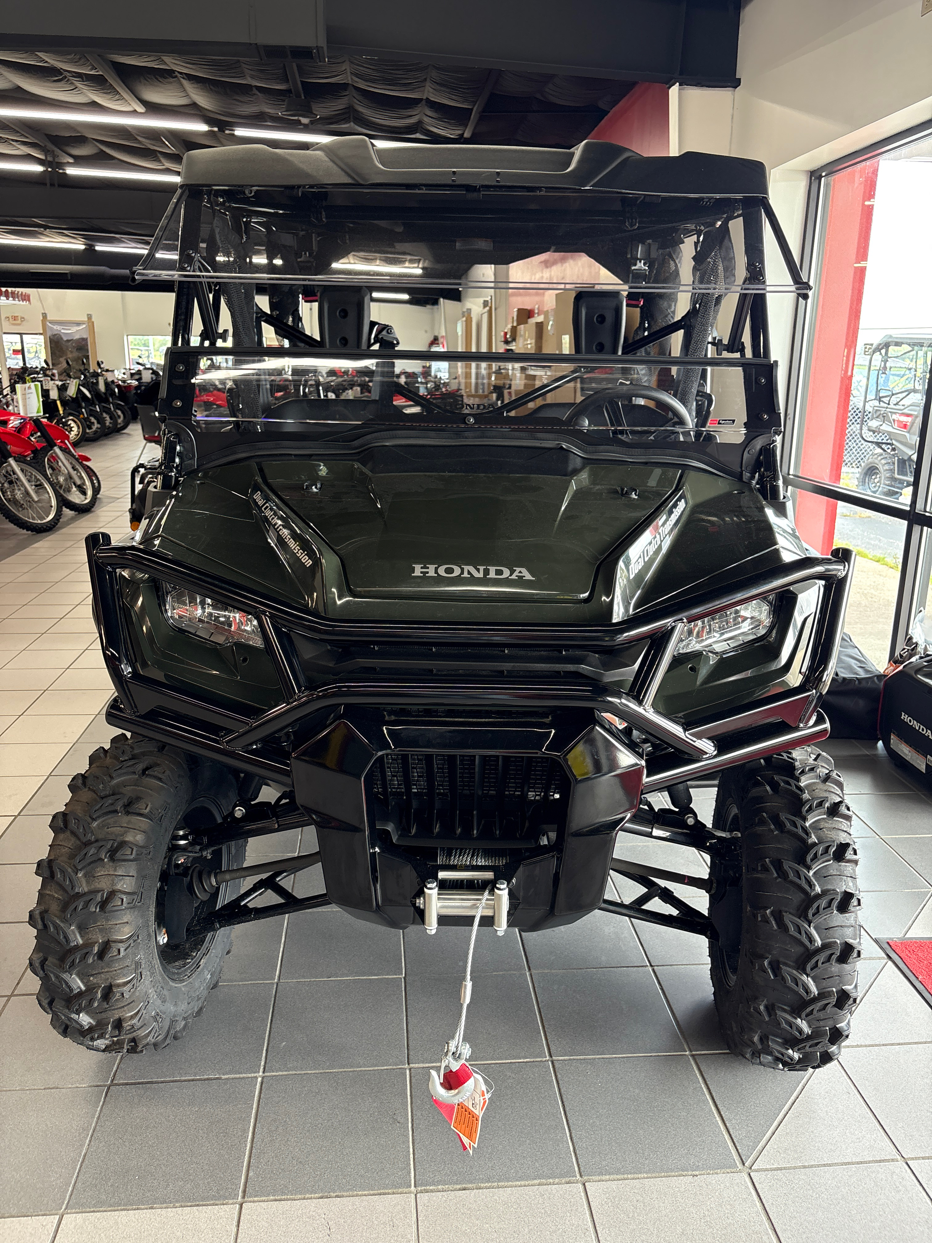 2025 Honda Pioneer 1000-5 Deluxe - Photo 3