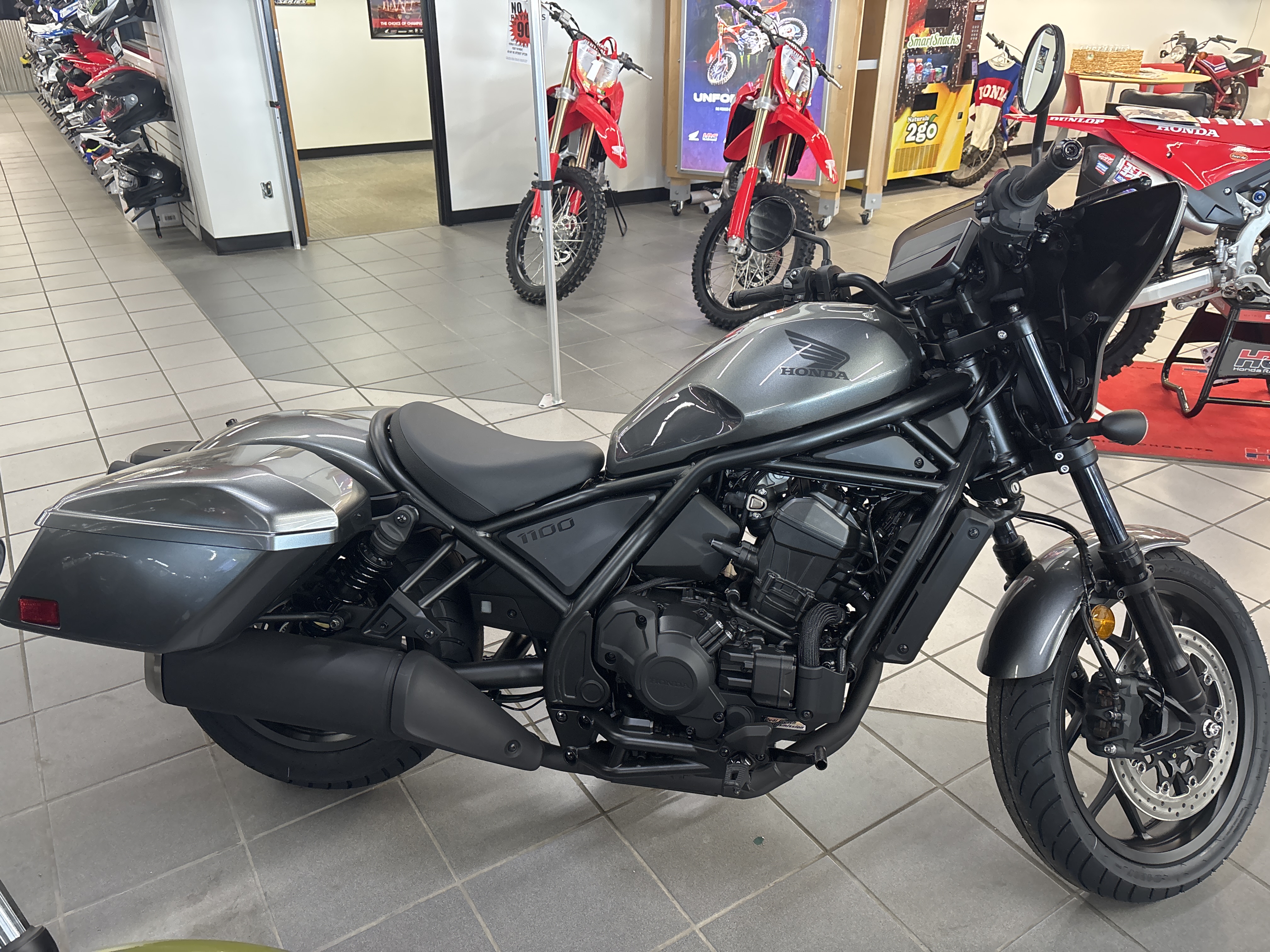 2025 Honda REBEL 1100 T DCT - Photo 2