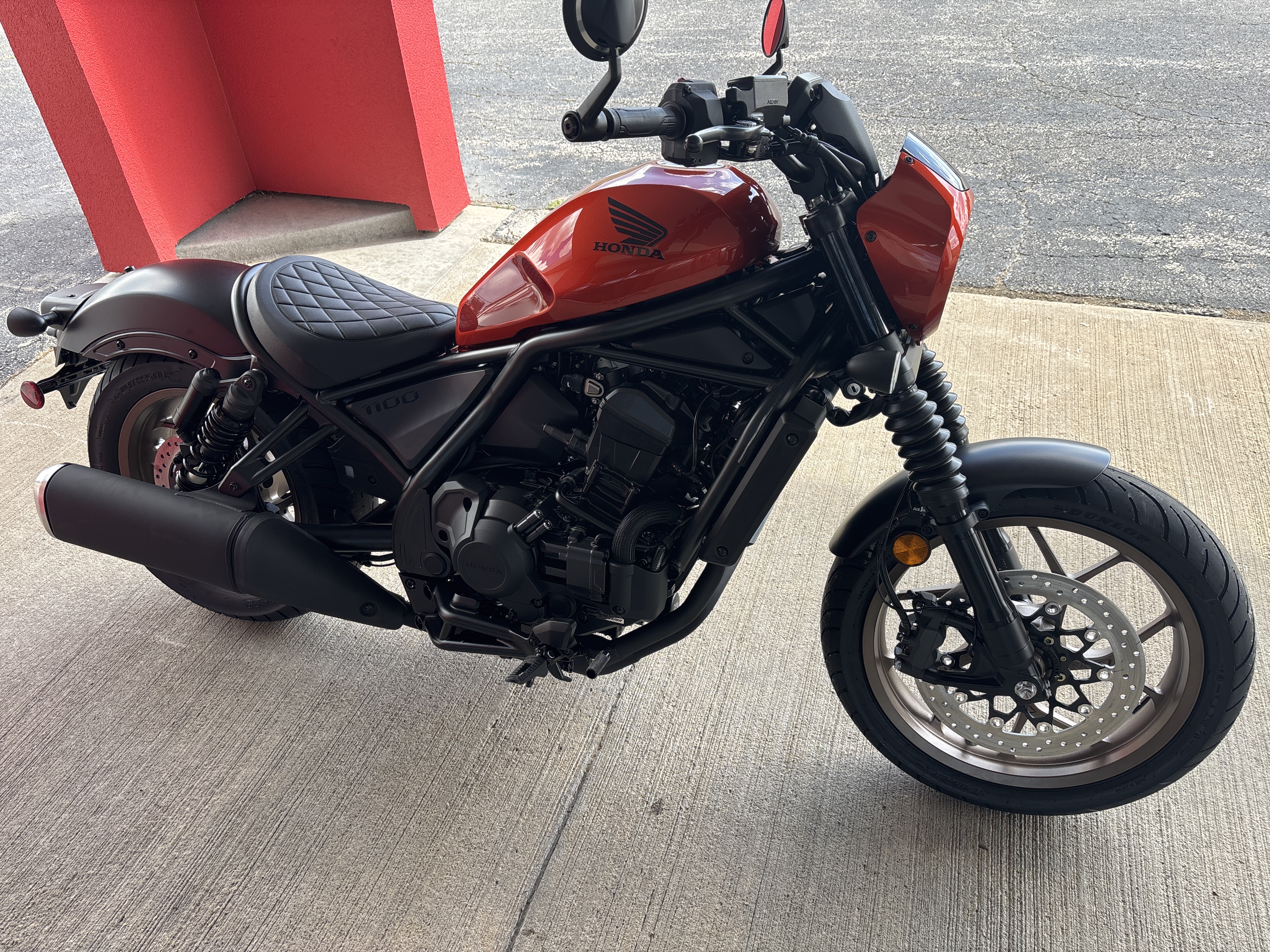 2025 Honda Rebel® 1100 DCT SE - Photo 2