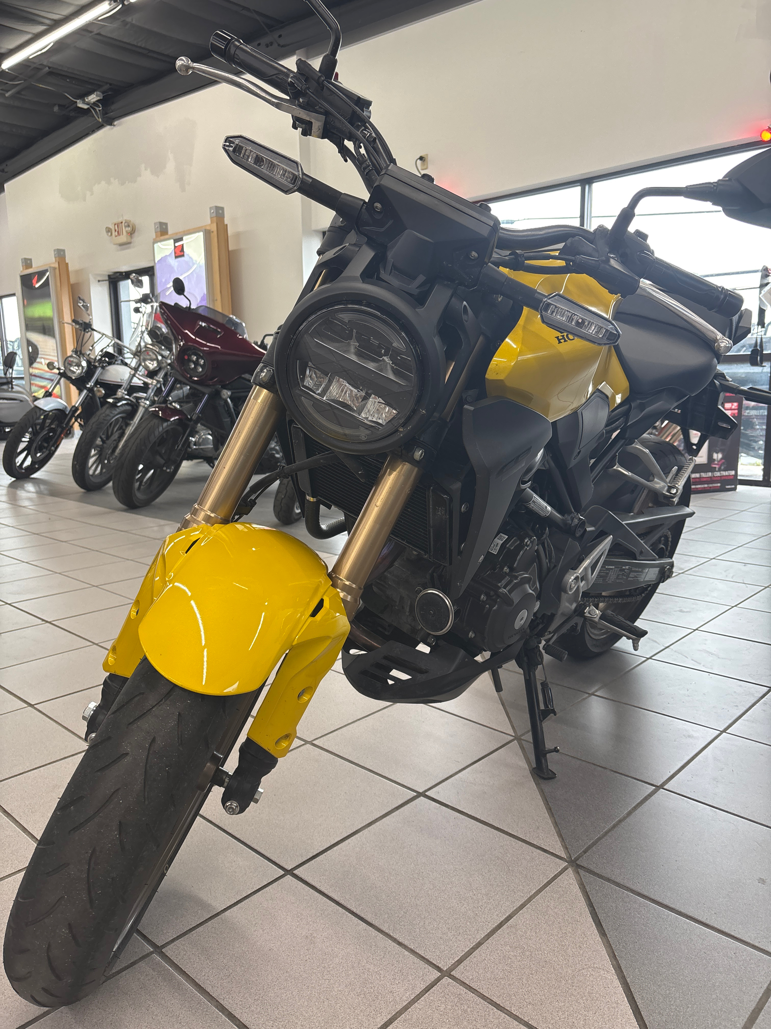 2024 Honda CB300R ABS - Photo 3