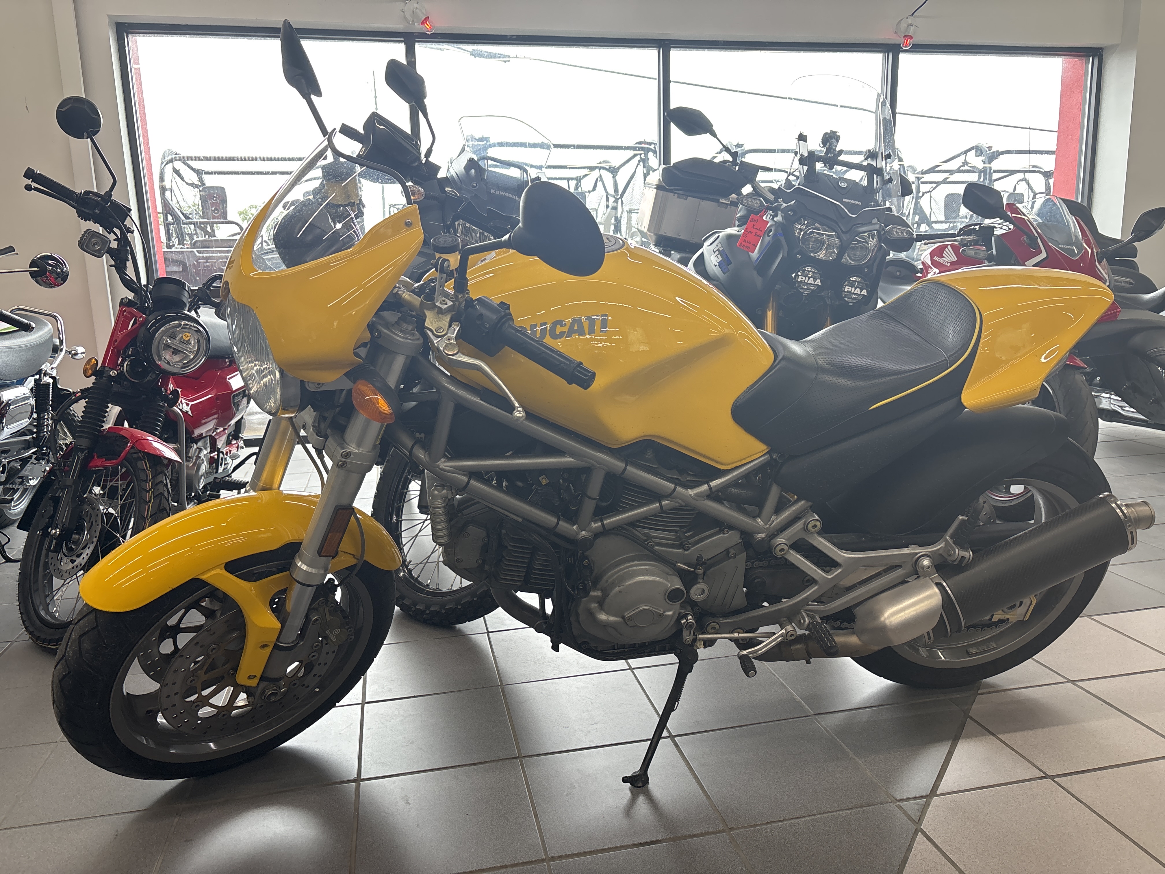 2002 Ducati MONSTER 900
