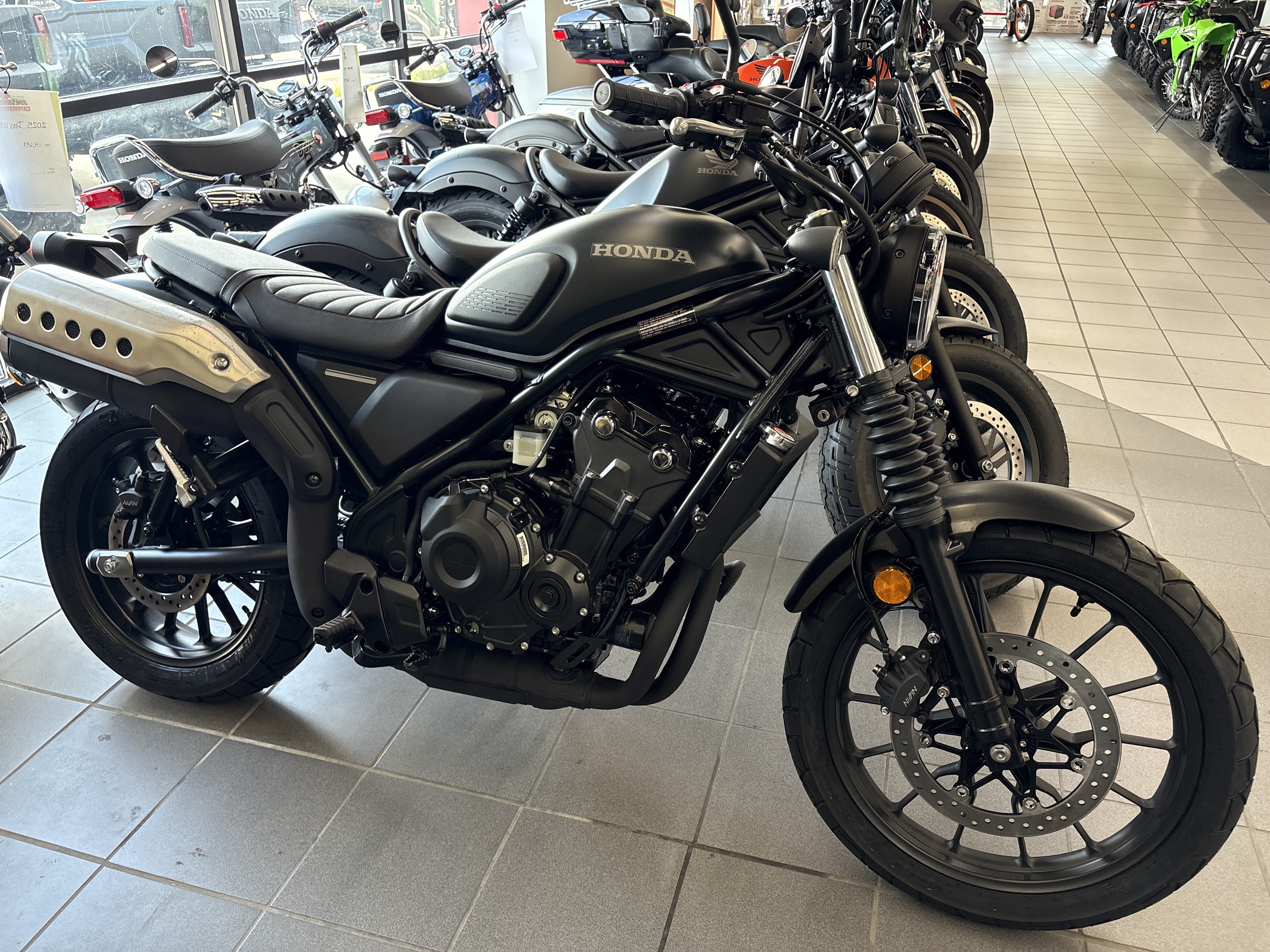 2025 Honda SCL500