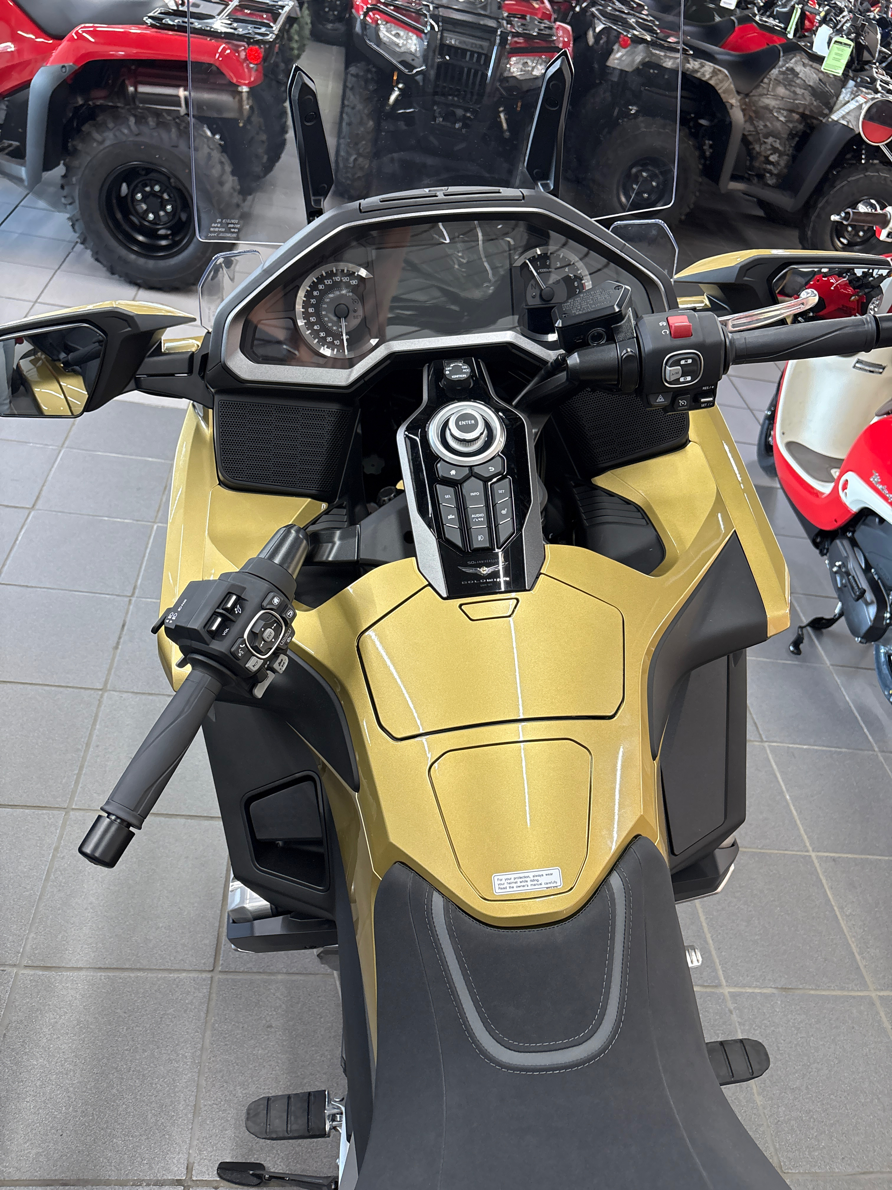 2025 Honda GOLDWING TOUR DCT DCT 50th Anniversary - Photo 4