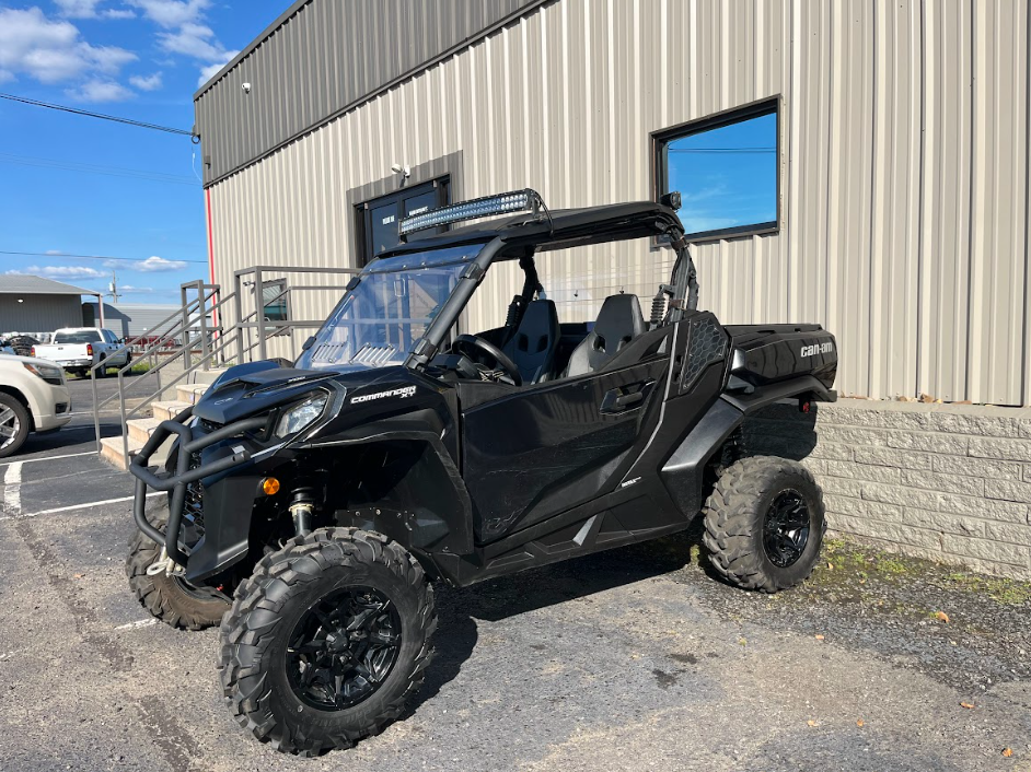2024 Can-Am Commander XT 700 Red / Black - Photo 5
