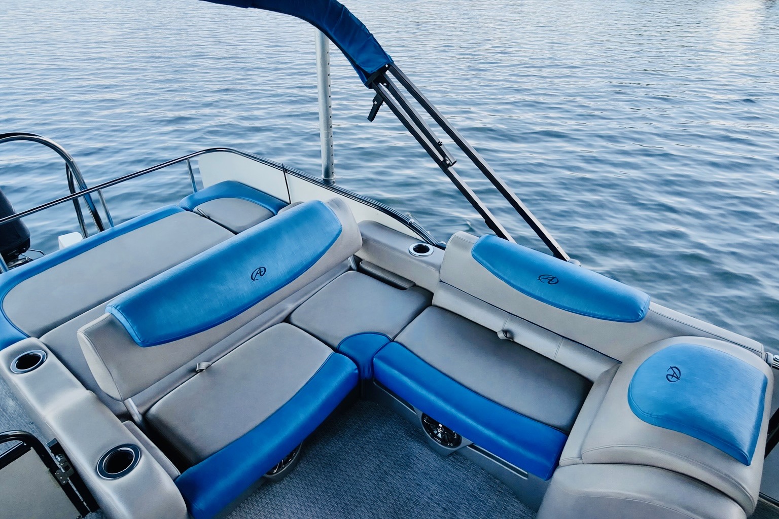 2020 Avalon Pontoons 2585 Catalina Versatile Rear Bench  for Sale