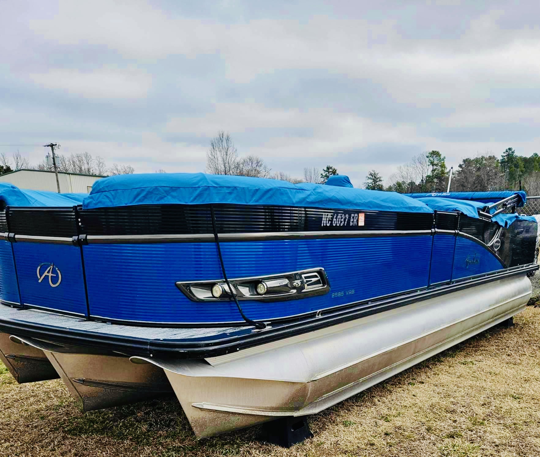 2020 Avalon Pontoons 2585 Catalina Versatile Rear Bench for Sale