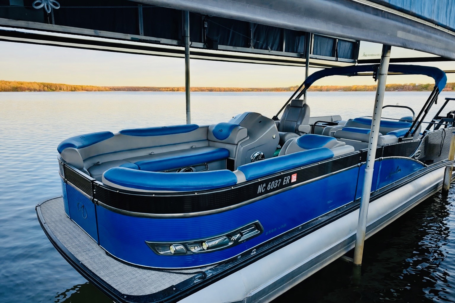 2020 Avalon Pontoons 2585 Catalina Versatile Rear Bench for Sale