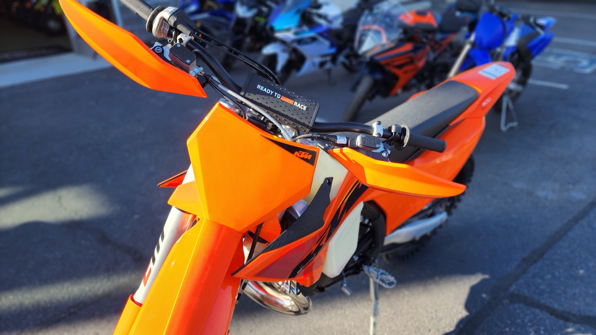 2025 KTM XC 300 - Photo 4