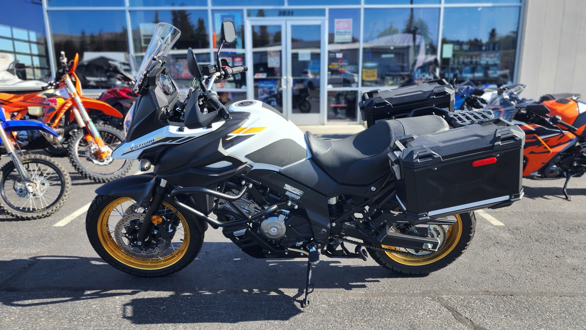 2023 Suzuki V-Strom 650XT Adventure