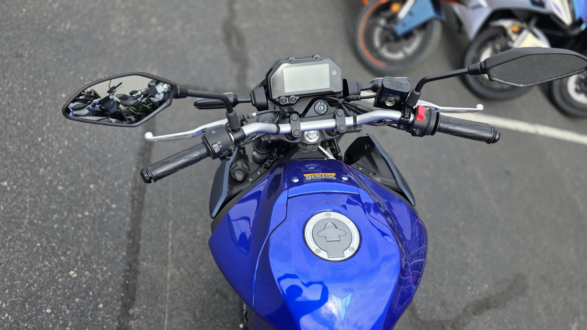 2025 Yamaha MT 03 - Photo 17