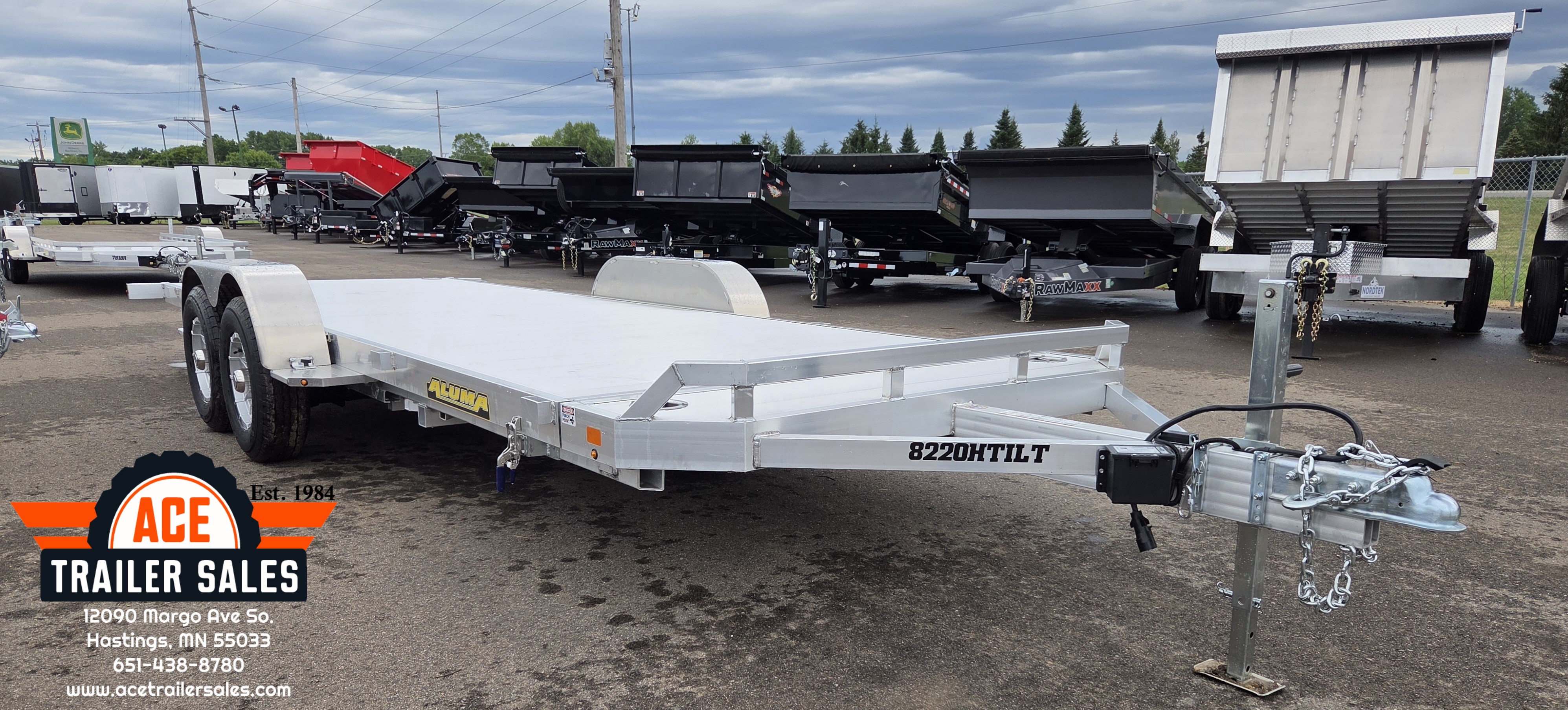 2027 Aluma 8220H photo 3