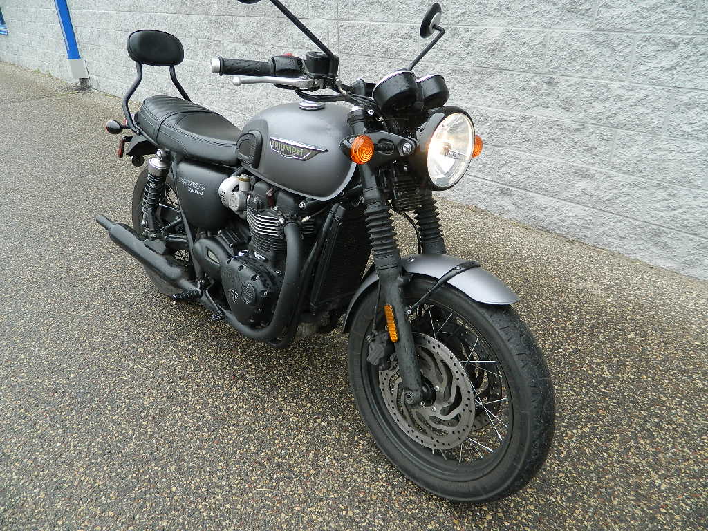 2018 Triumph Bonneville T120 Black (Matte) - Photo 2