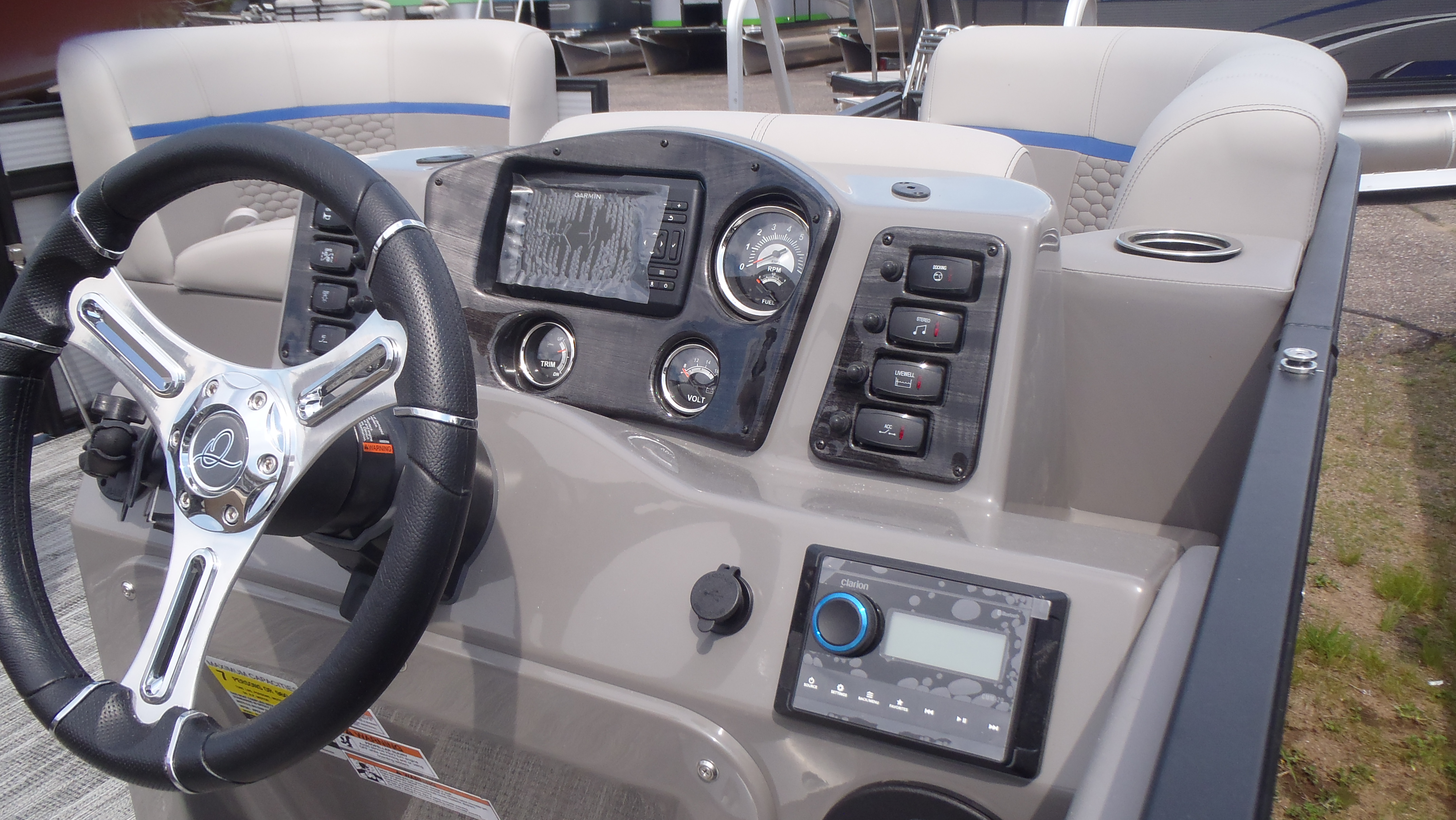 2023 Qwest Pontoons 816 E-Class XRE Cruise - Photo 5