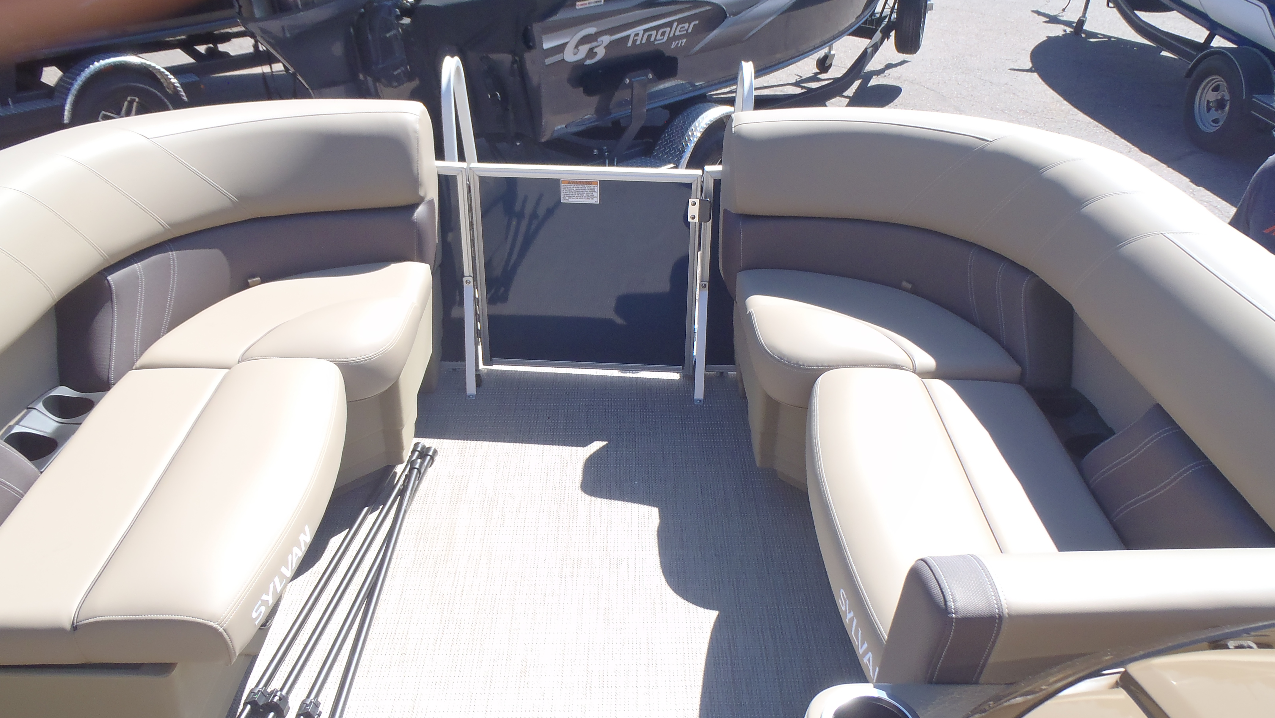 2025 Sylvan Mirage Cruise 818 - Photo 9