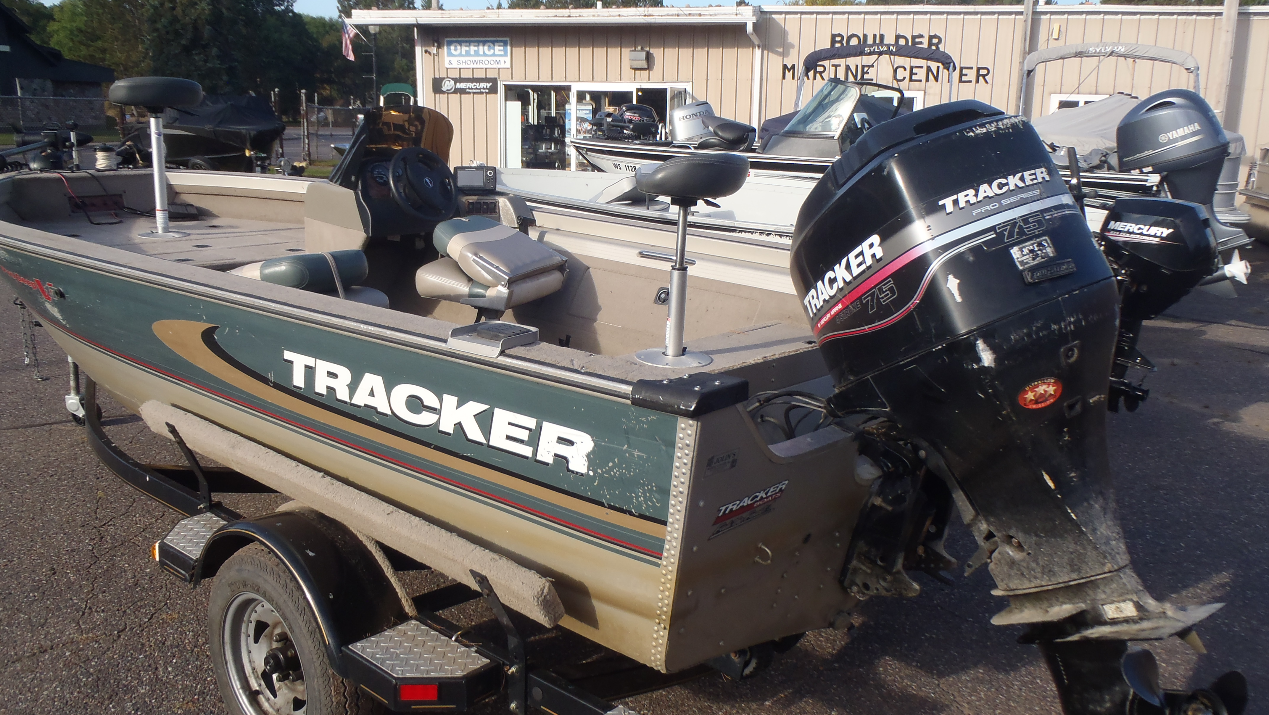 2001 Tracker Boats PRO DEEP V17 - Photo 3